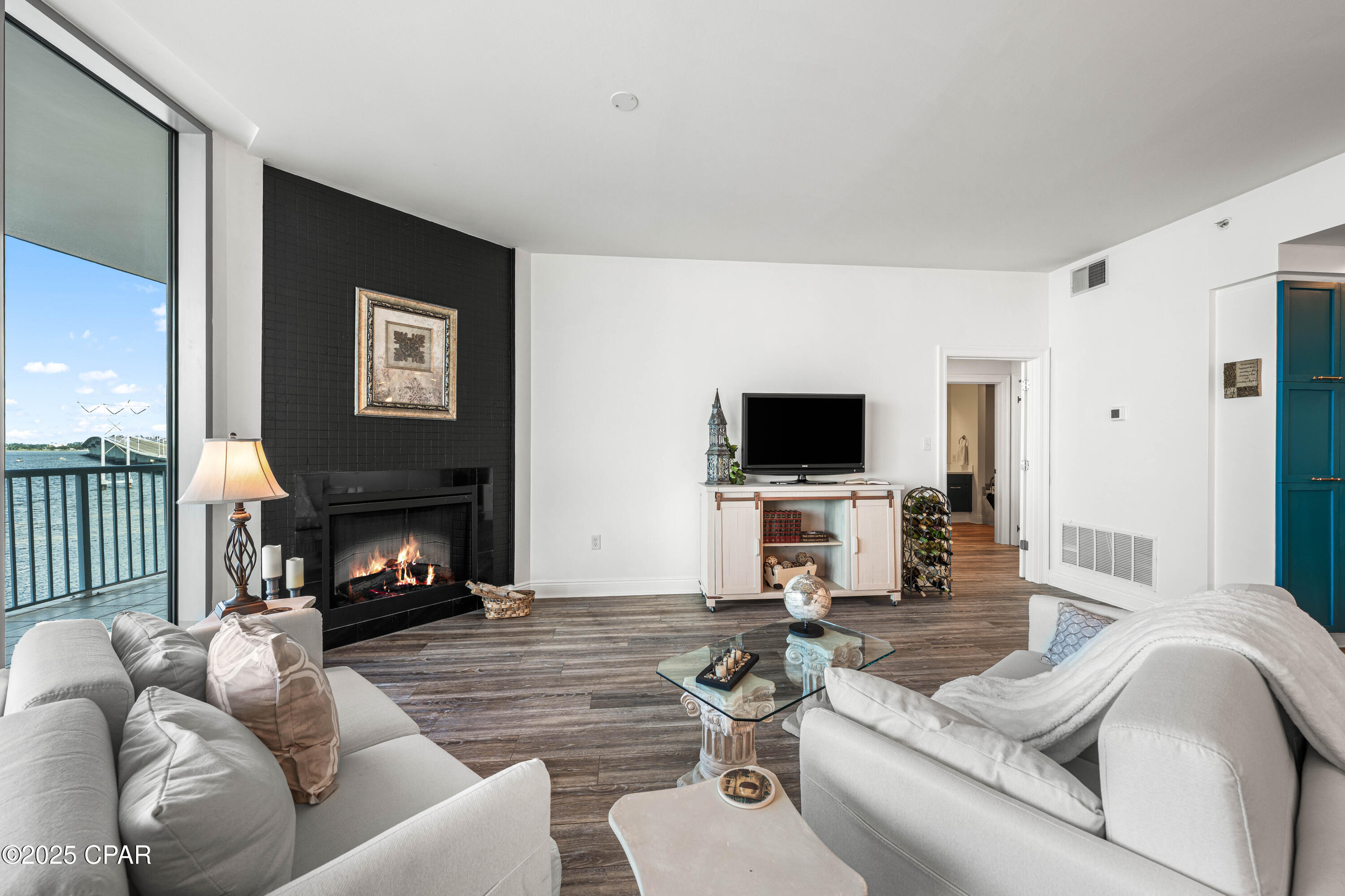 6422 W Hwy 98 404 404