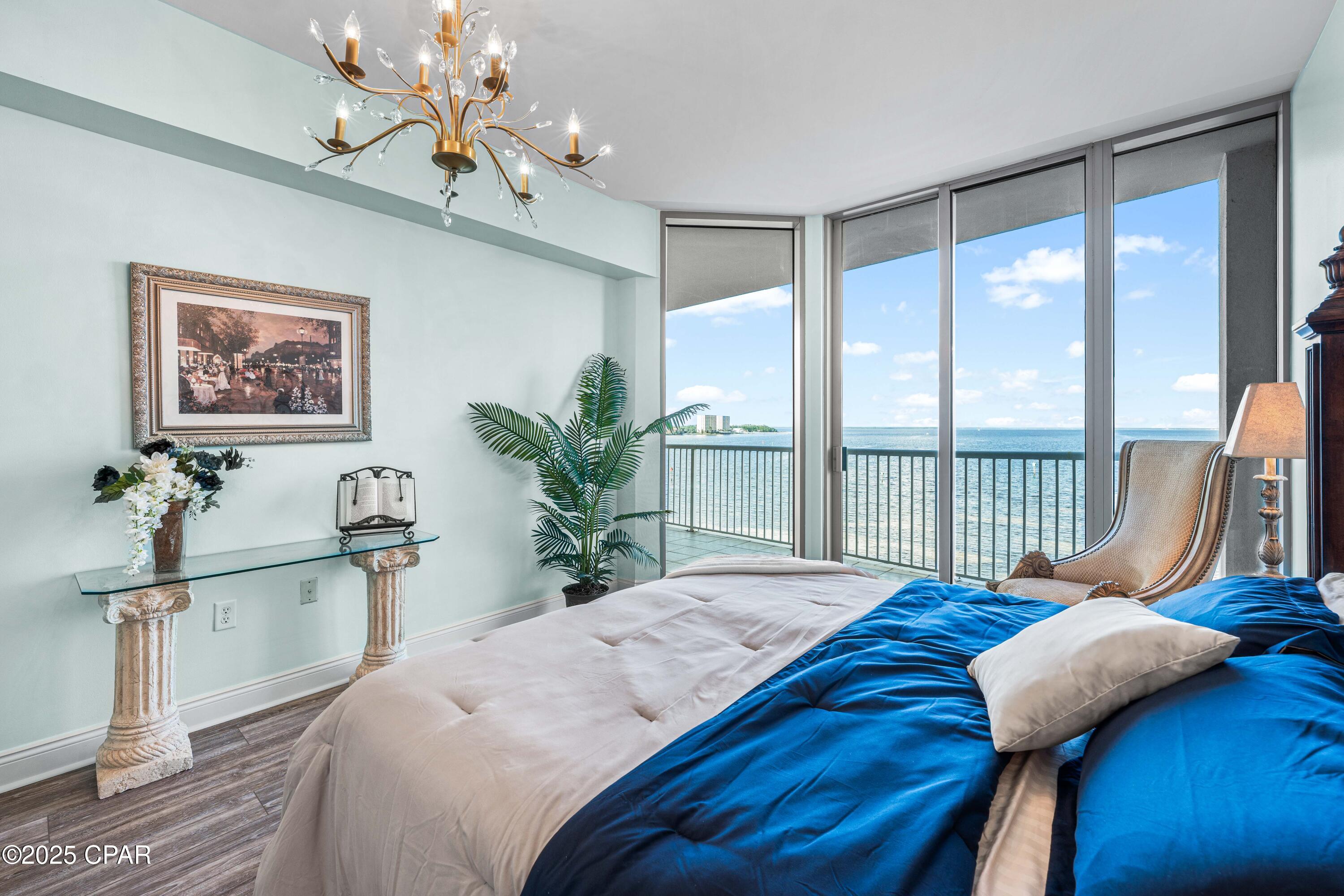 6422 W Highway 98 404