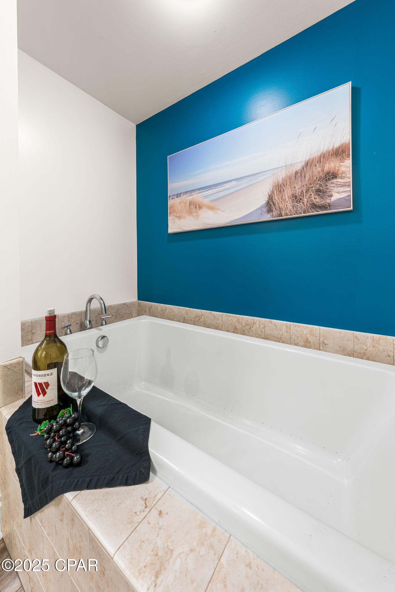 6422 W Highway 98 404