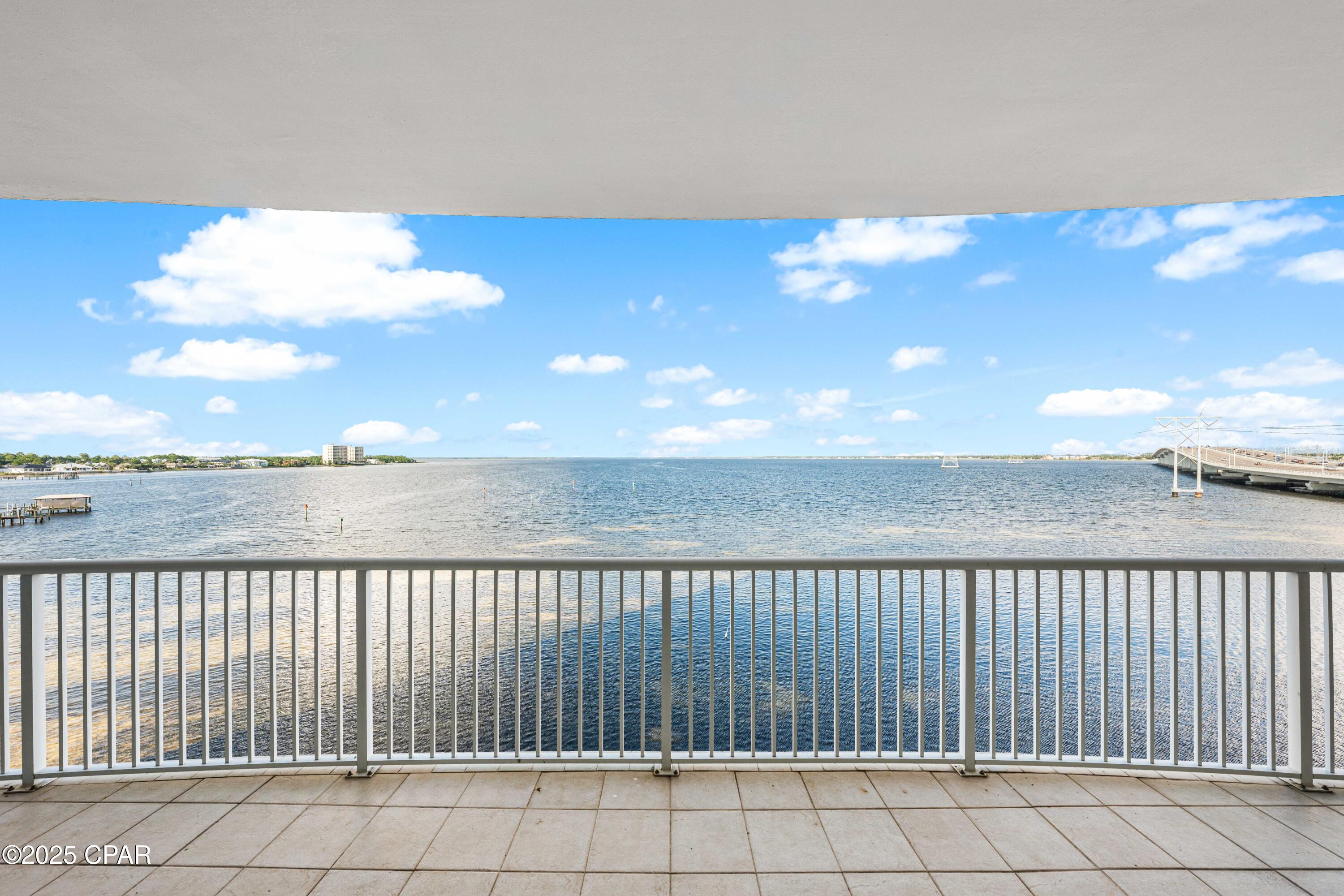 6422 W Highway 98 404