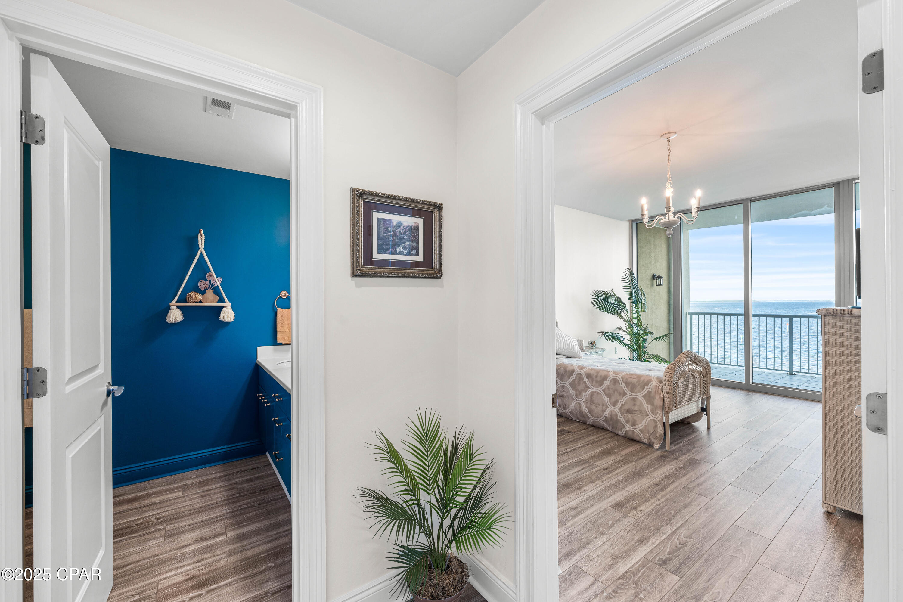 6422 W Highway 98 404