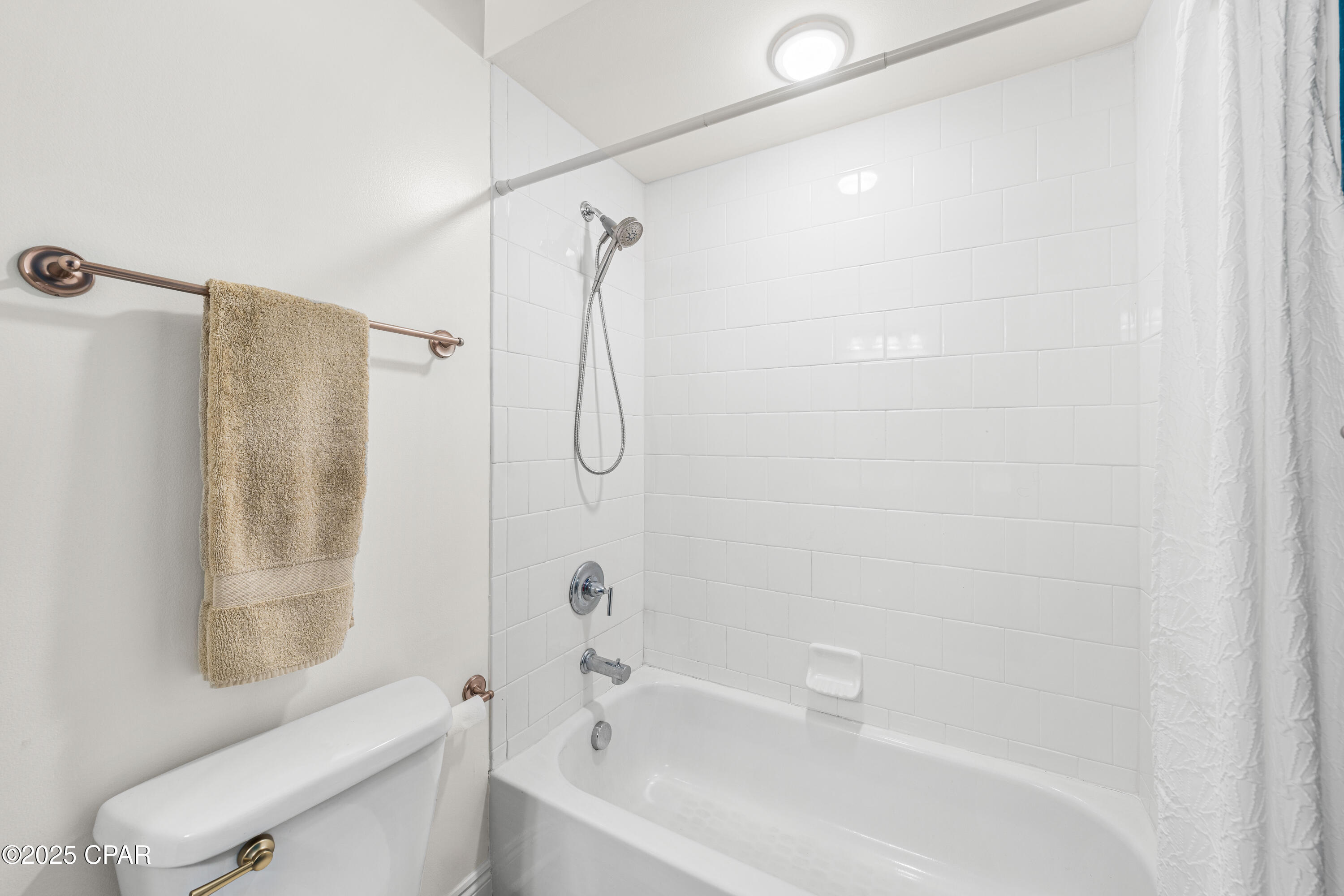 6422 W Highway 98 404