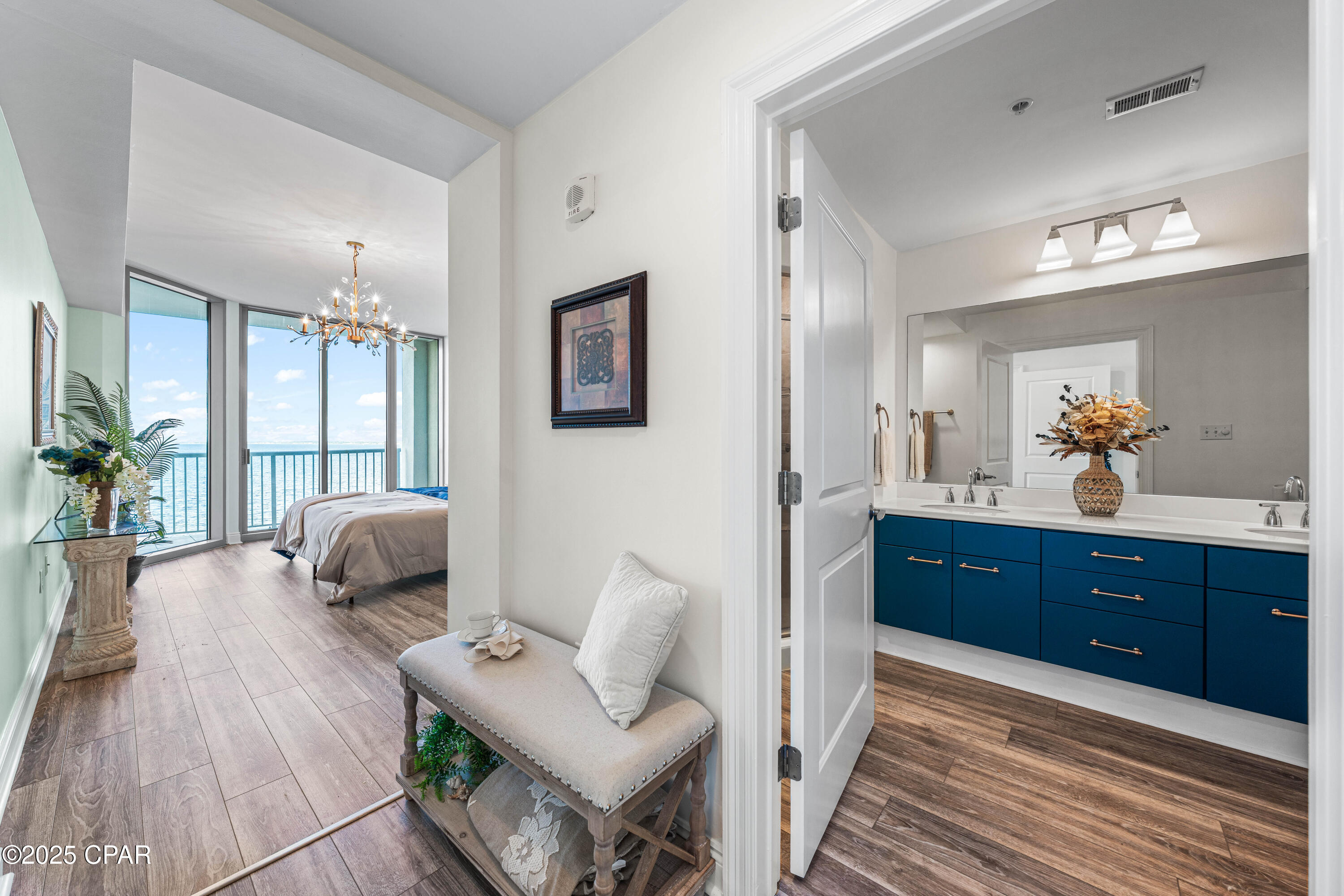 6422 W Highway 98 404