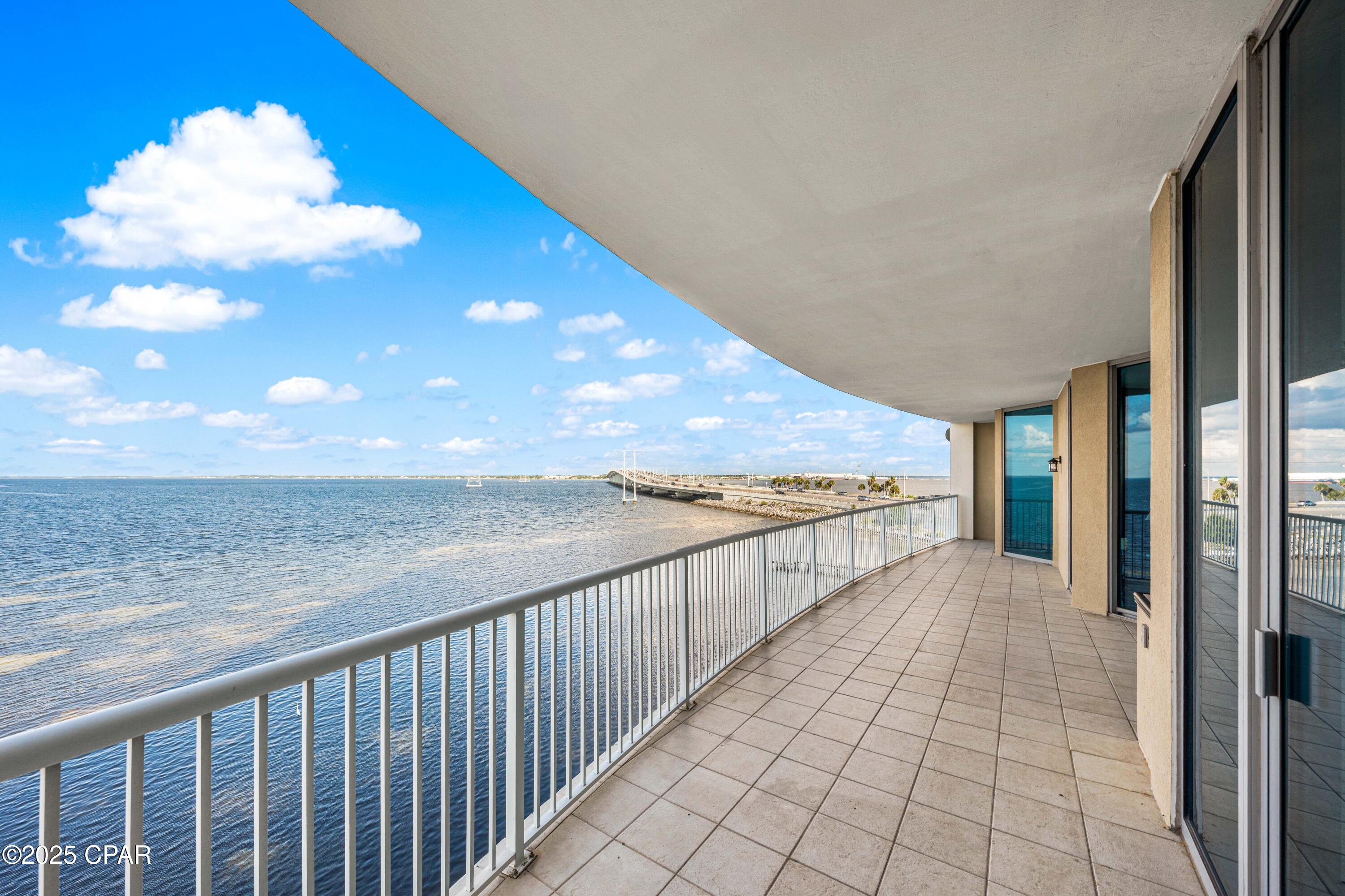 6422 W Highway 98 404