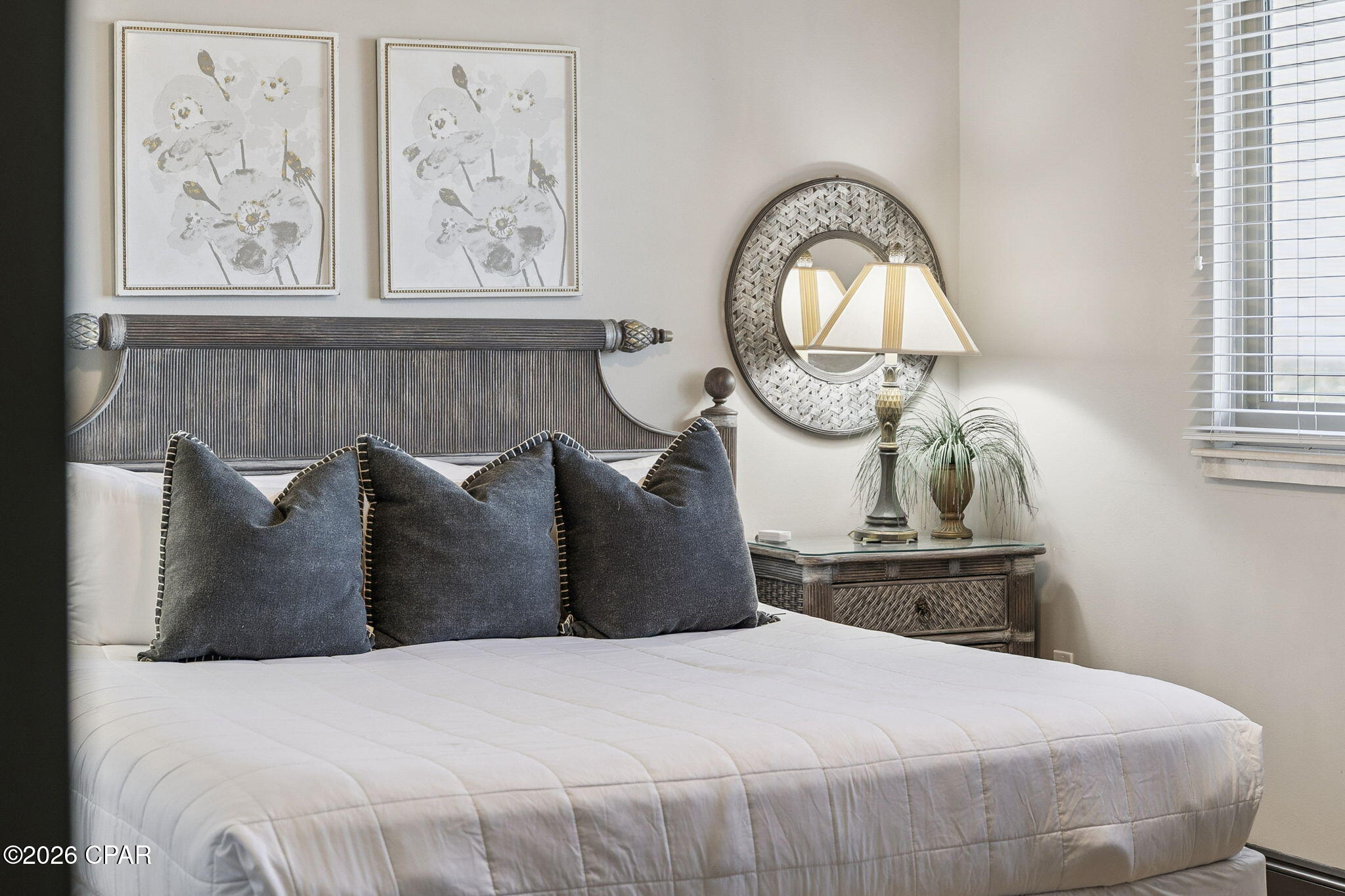 7115 Thomas Drive 901