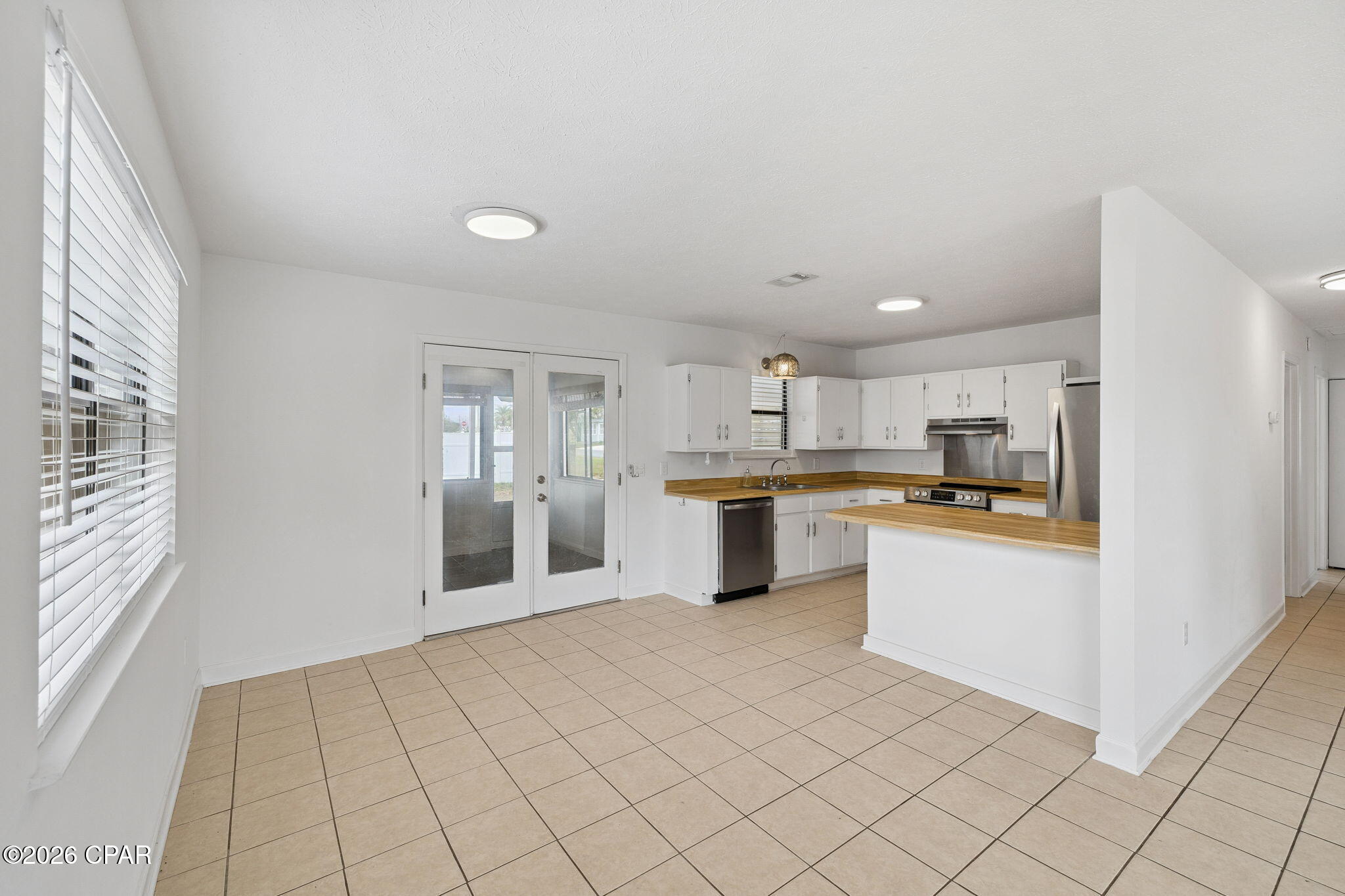 22604 Hilltop Avenue