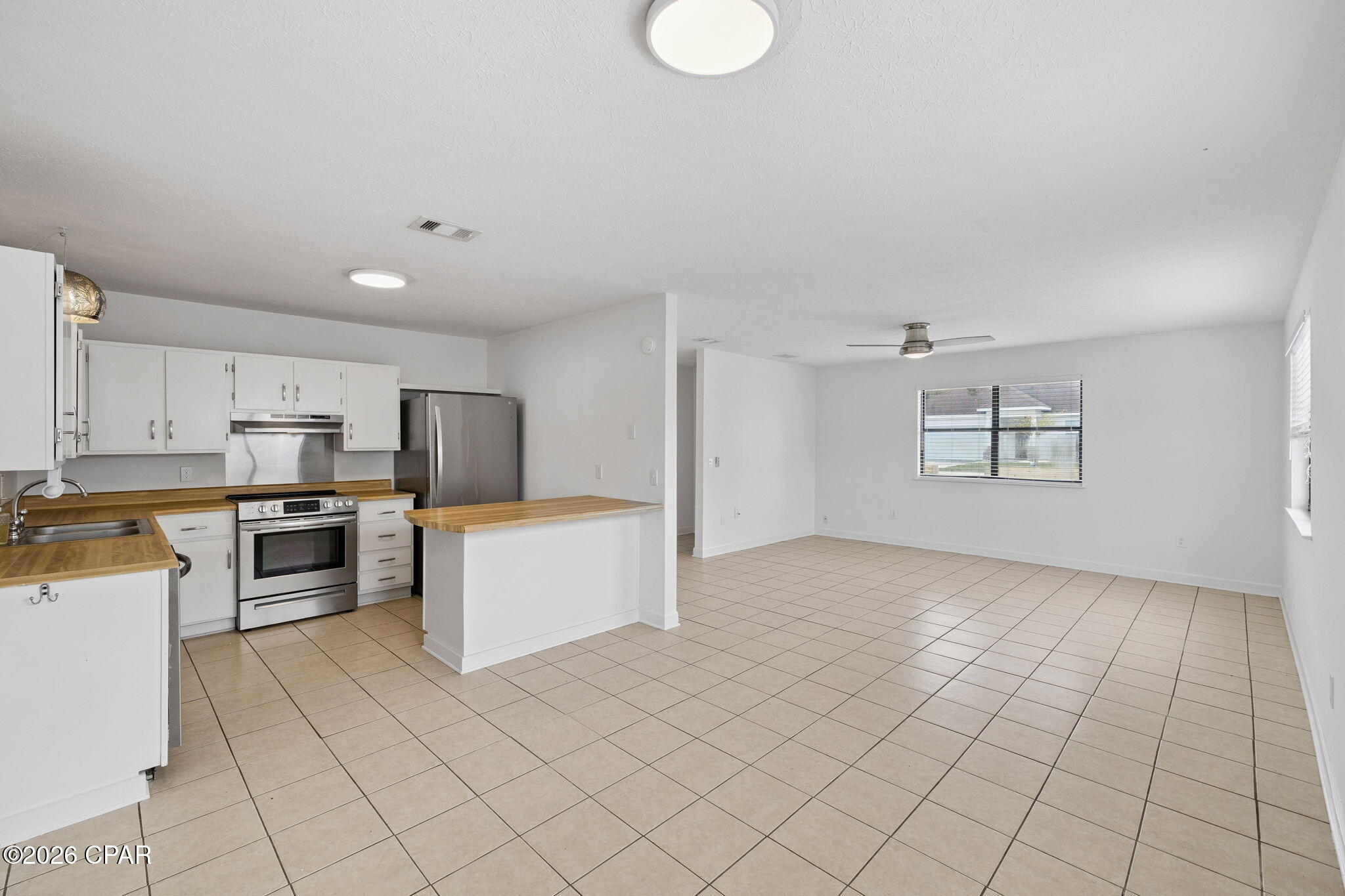 22604 Hilltop Avenue