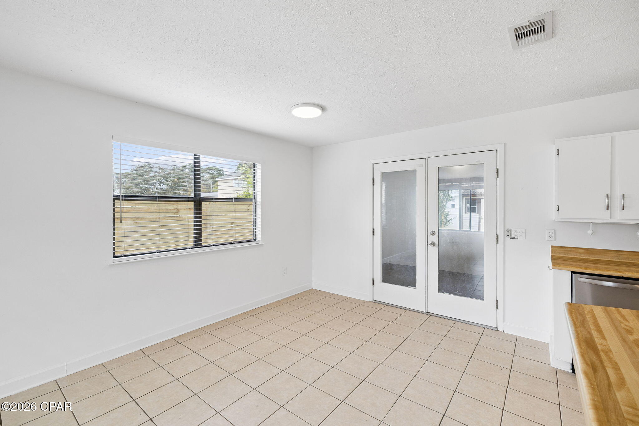 22604 Hilltop Avenue