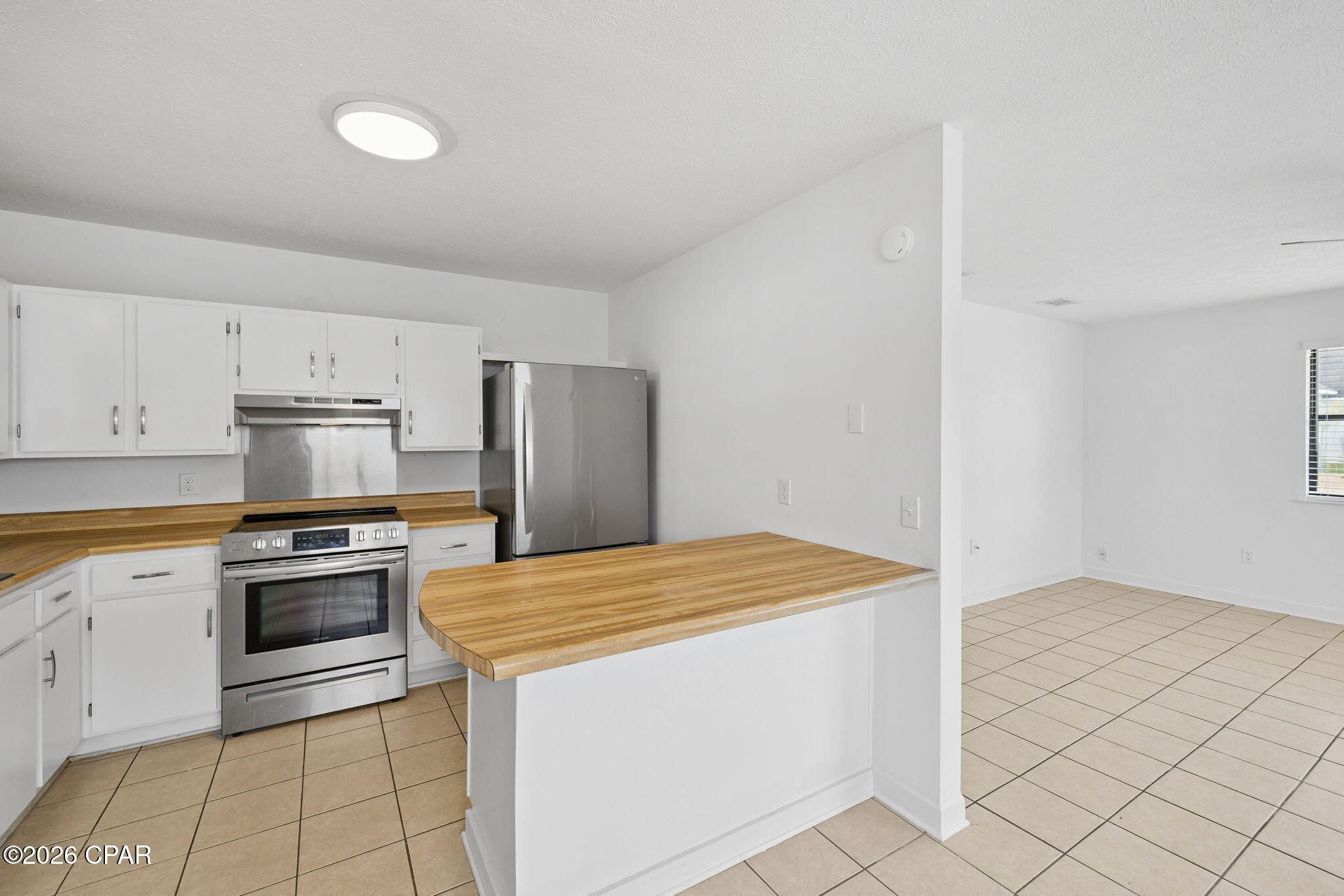 22604 Hilltop Avenue