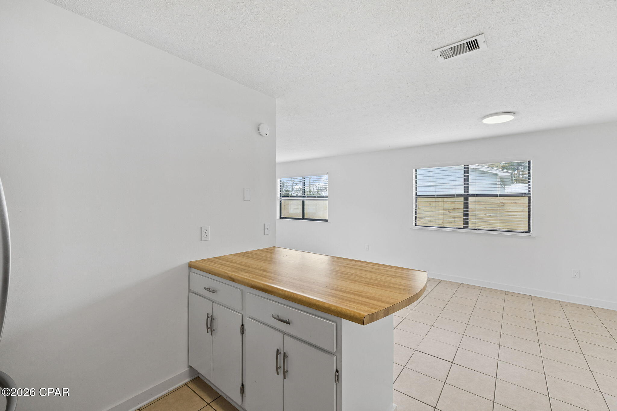 22604 Hilltop Avenue