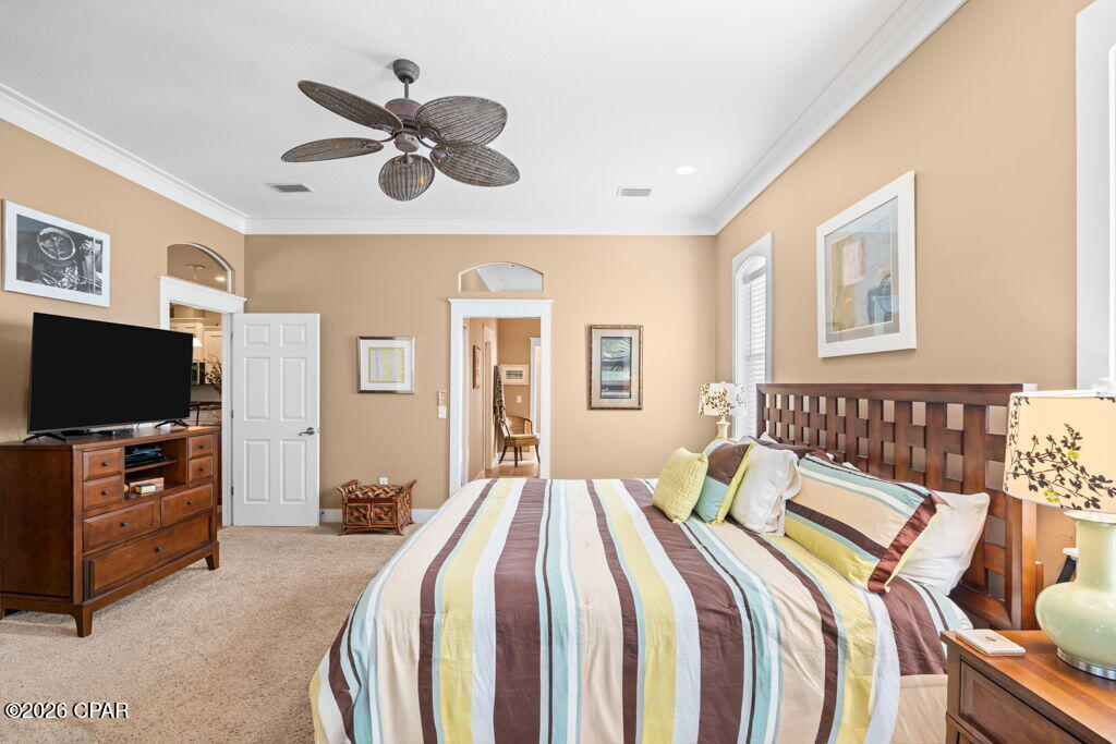 232 La Valencia Circle 1