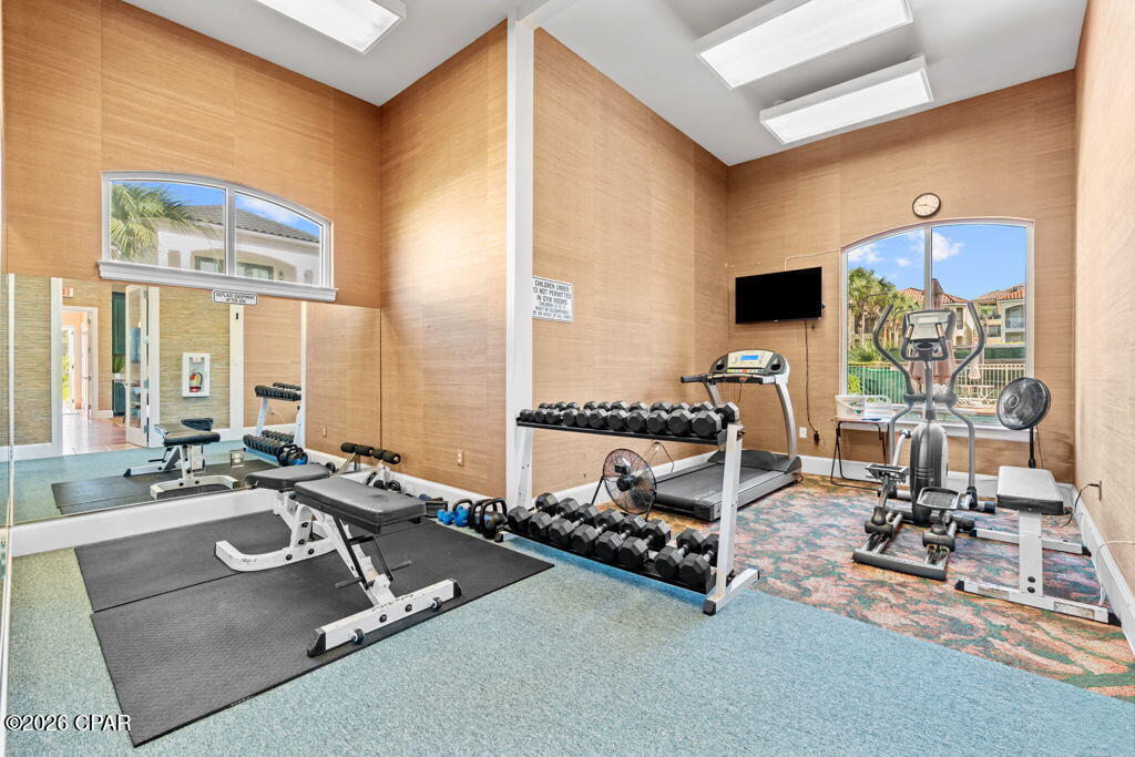 232 La Valencia Circle 1