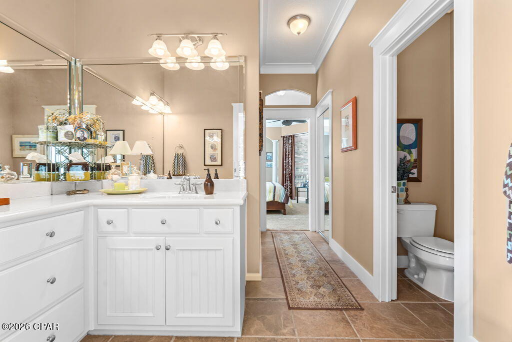 232 La Valencia Circle 1