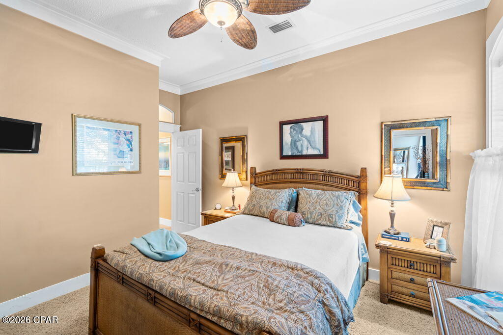 232 La Valencia Circle 1