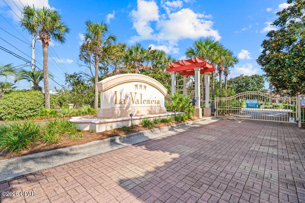 232 La Valencia Circle 1