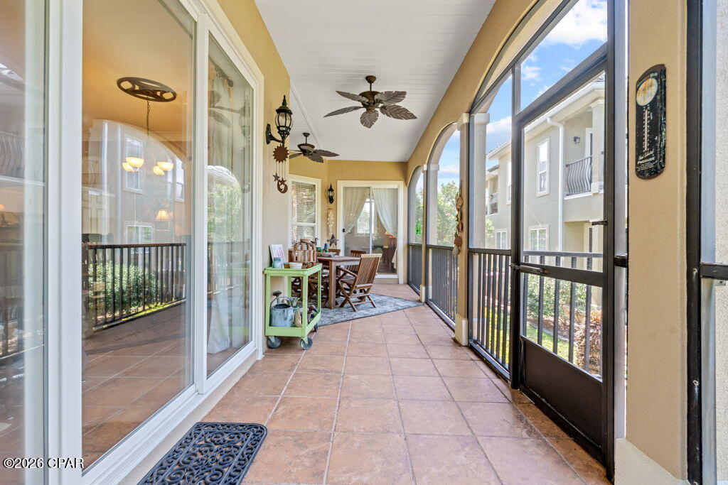 232 La Valencia Circle 1