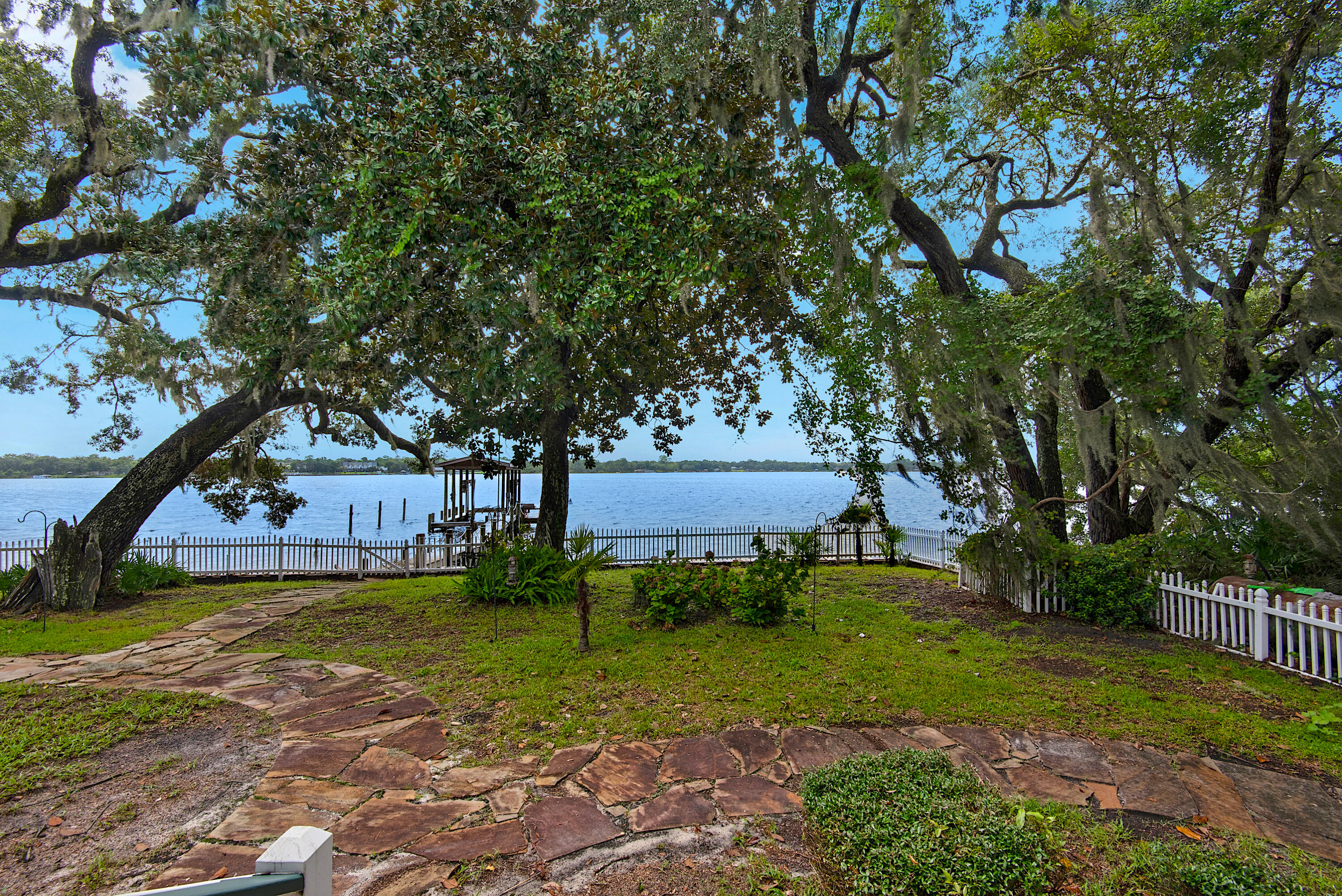 3133 Rodebush Lane