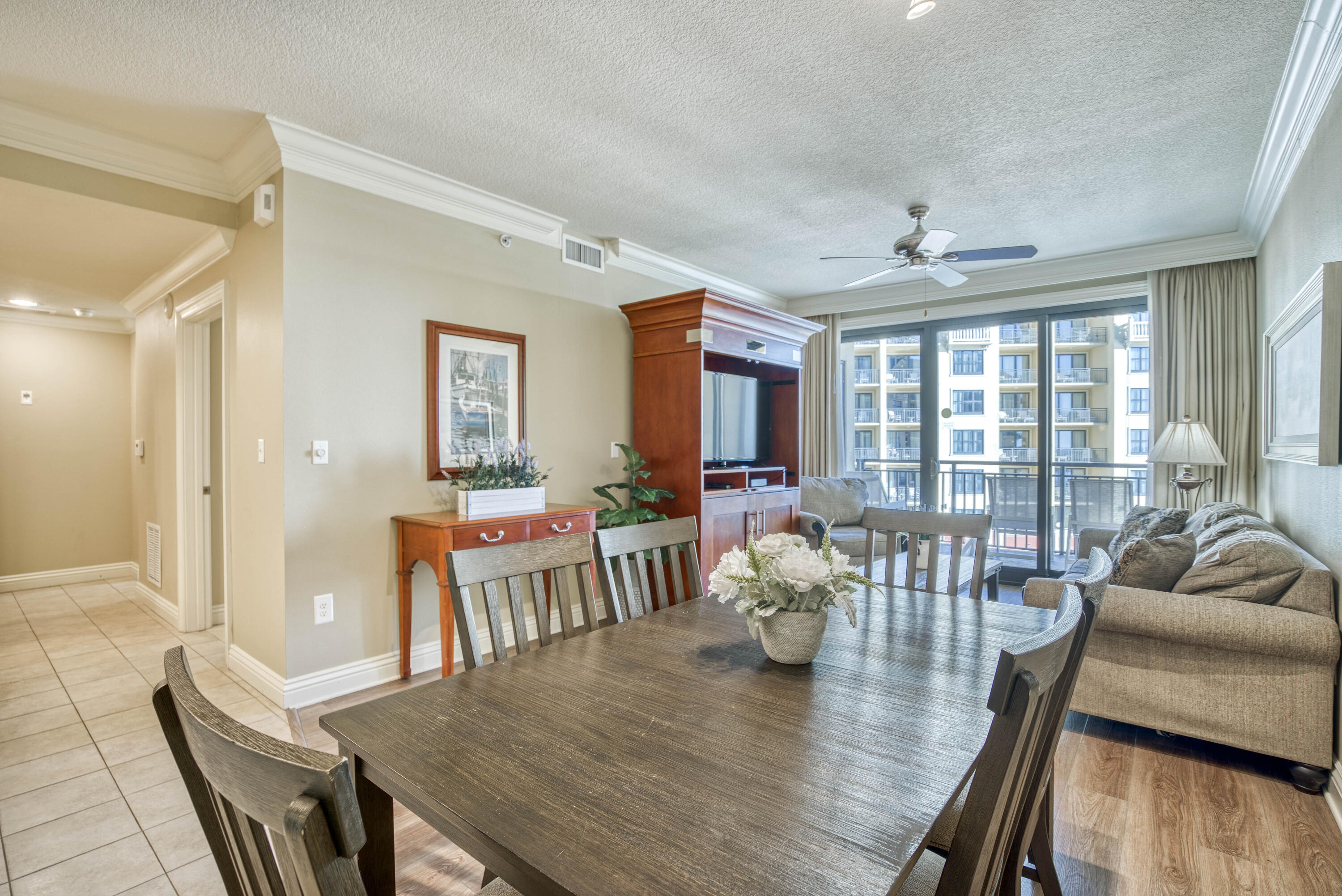 10 Harbor Boulevard, UNIT W1021