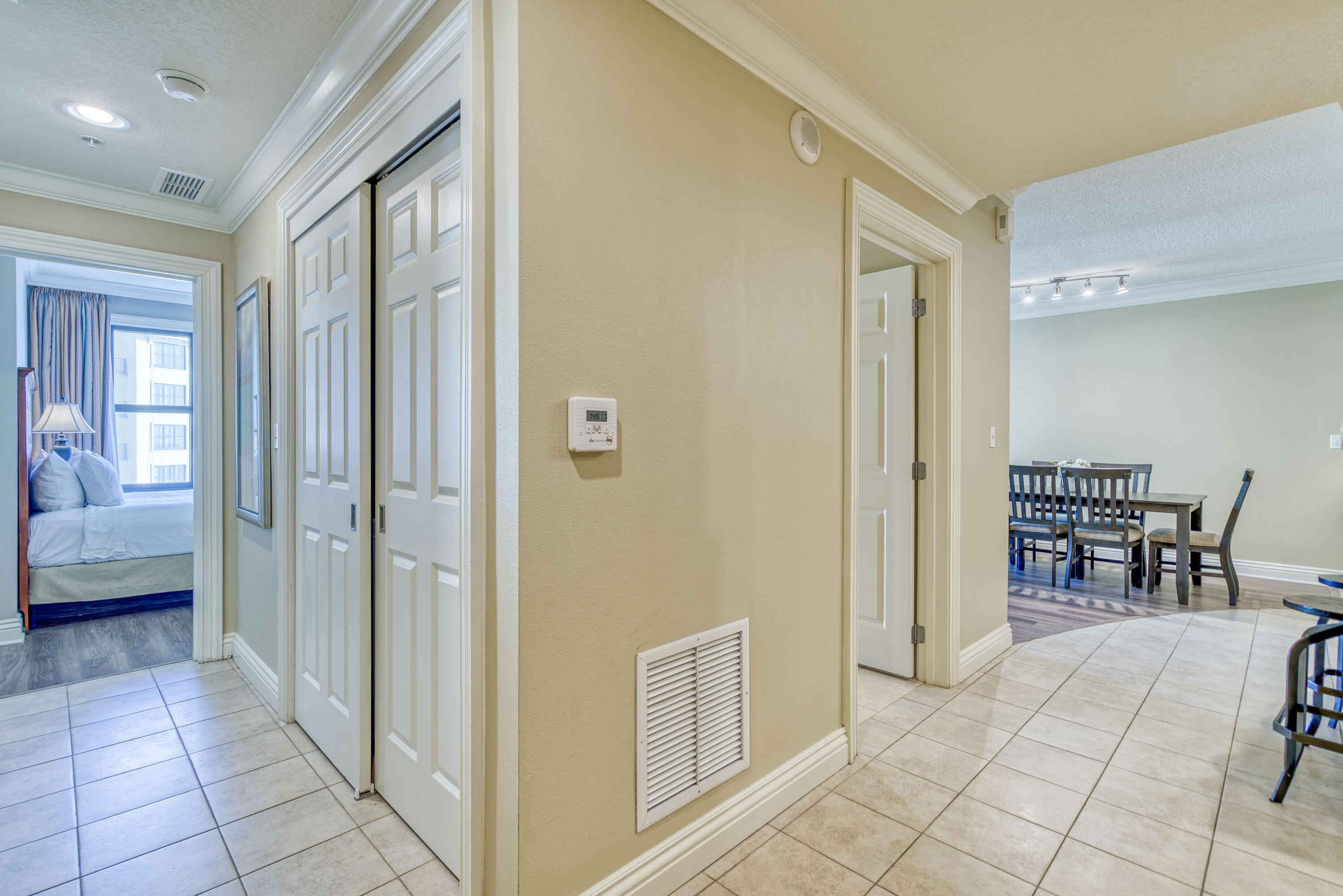 10 Harbor Boulevard, UNIT W1021