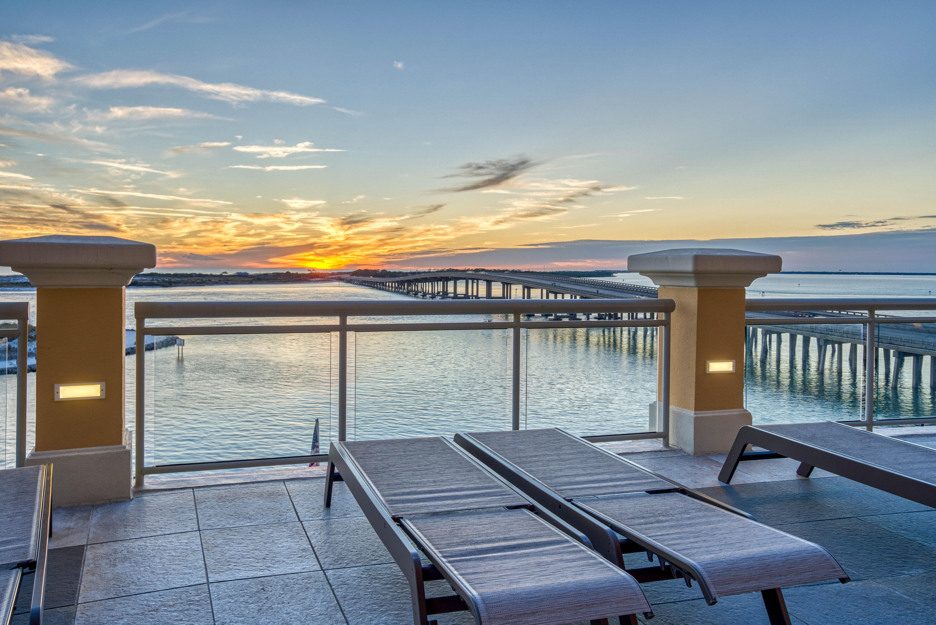 10 Harbor Boulevard, UNIT W1021