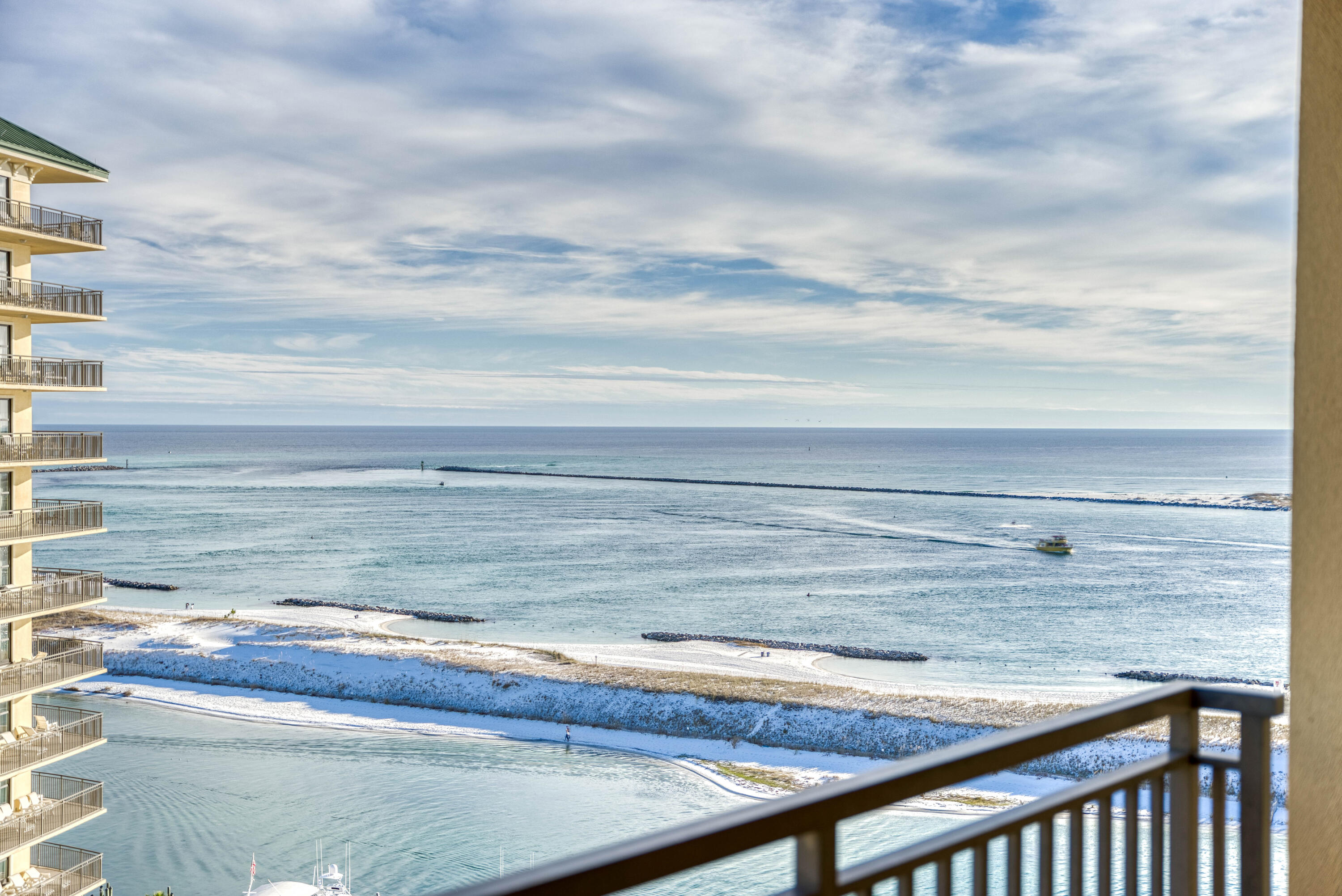 10 Harbor Boulevard, UNIT W1021