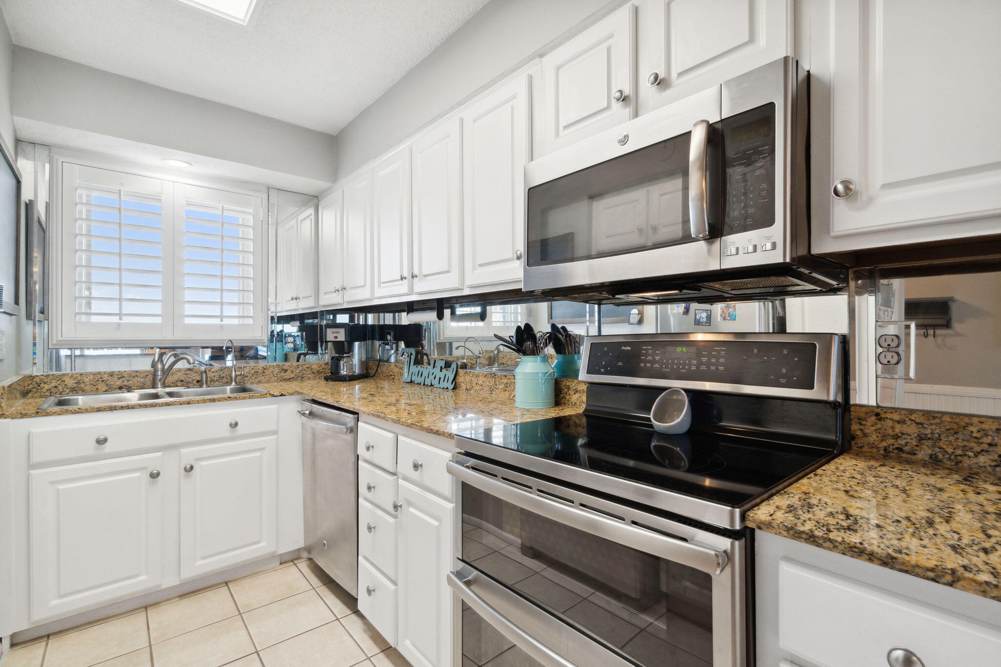 5801 Thomas Drive, 1210