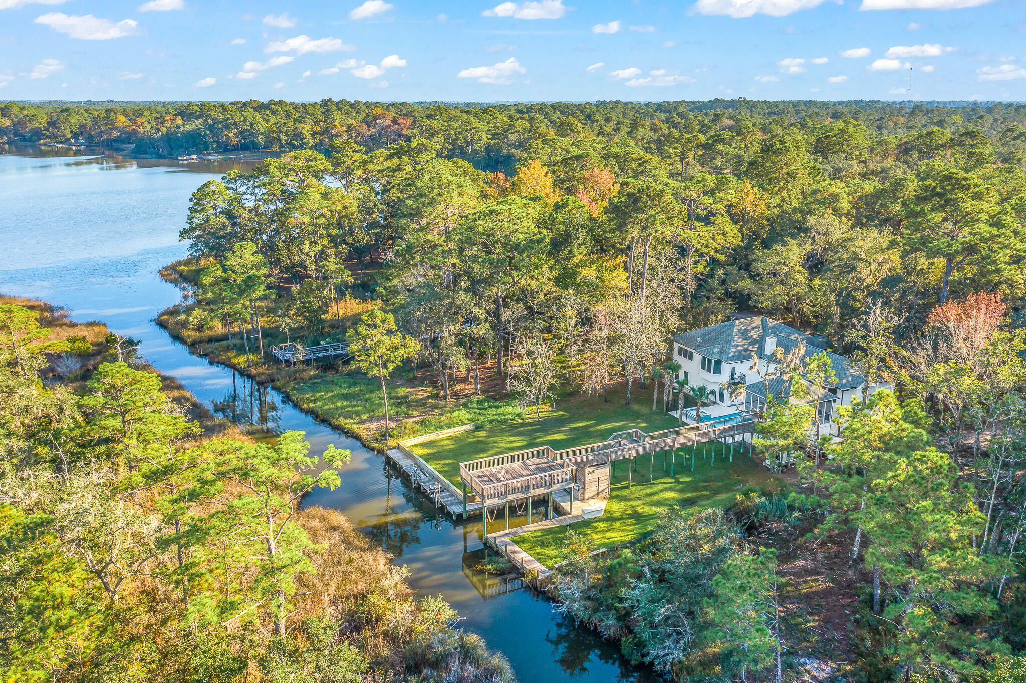 219 E Shallows Drive