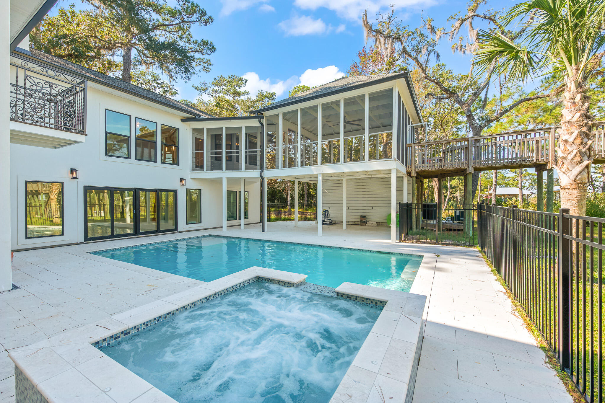 219 E Shallows Drive