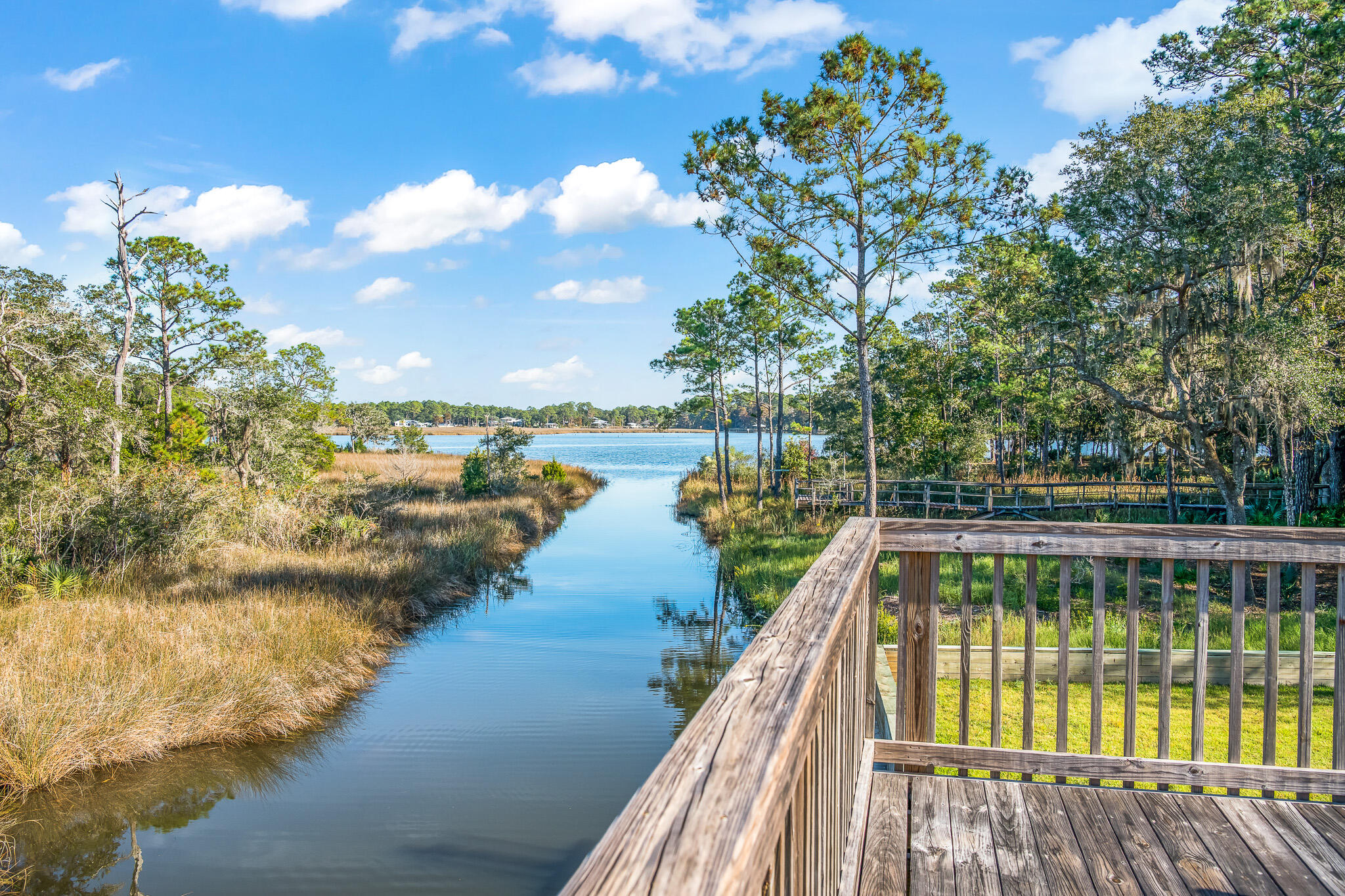 219 E Shallows Drive