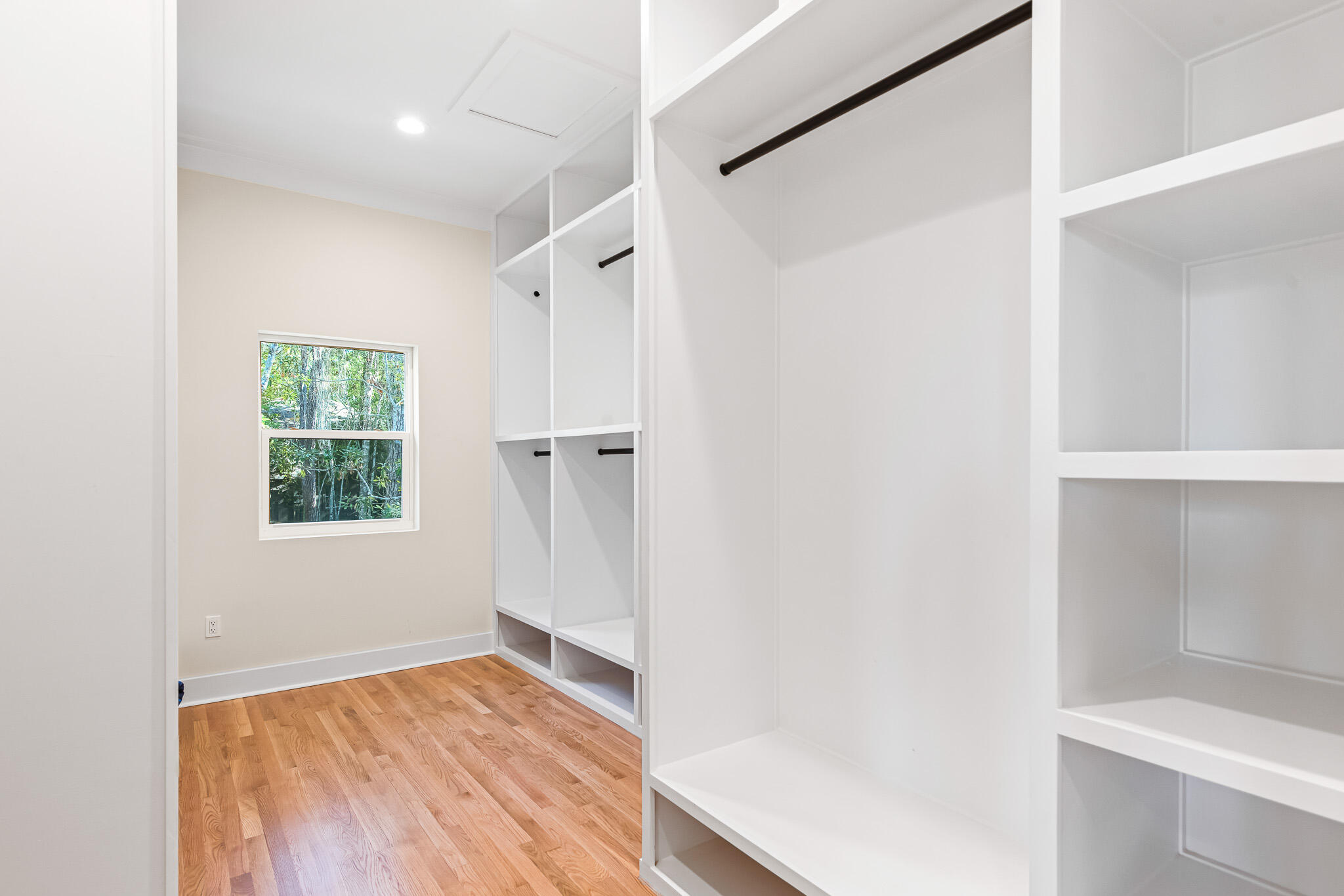 219 E Shallows Drive