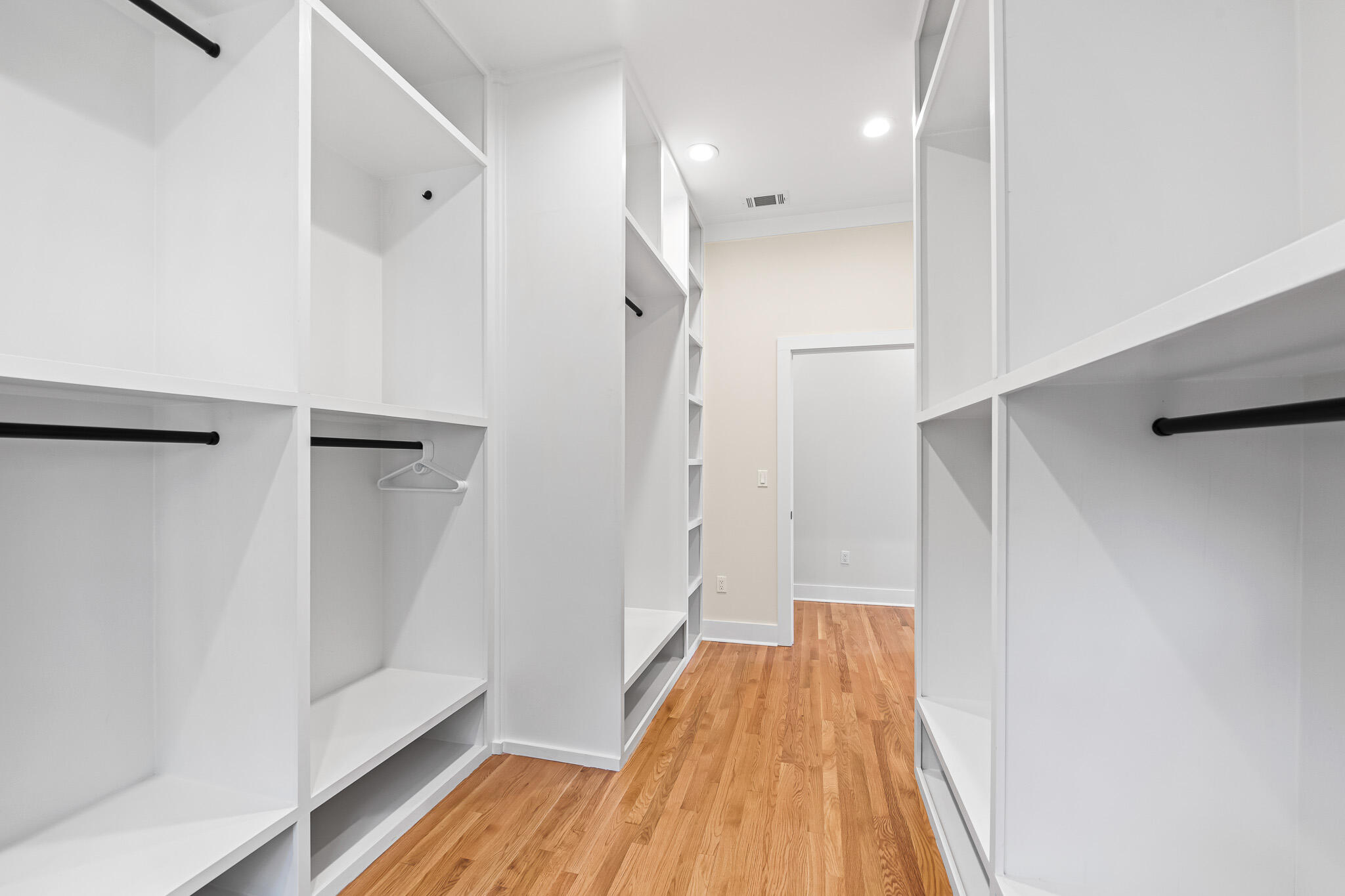 219 E Shallows Drive