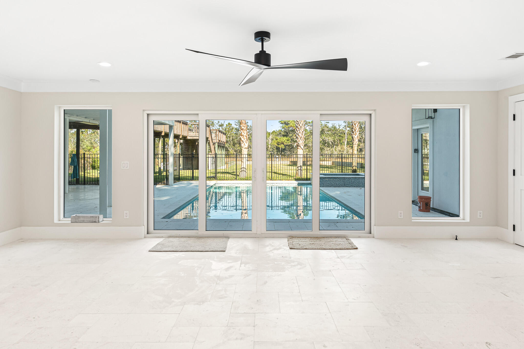 219 E Shallows Drive