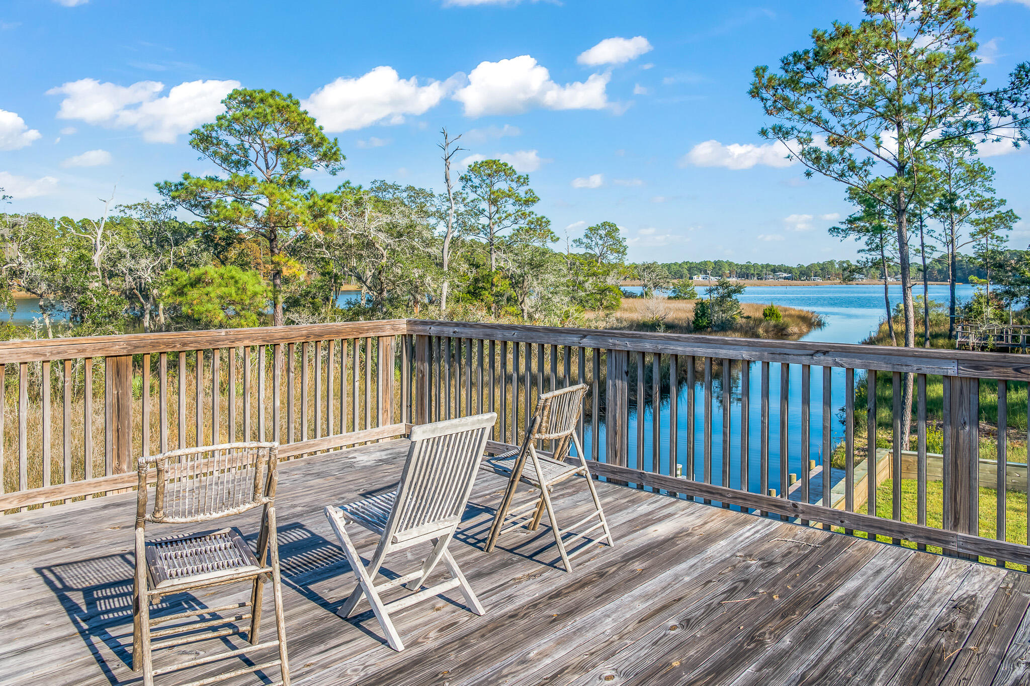 219 E Shallows Drive