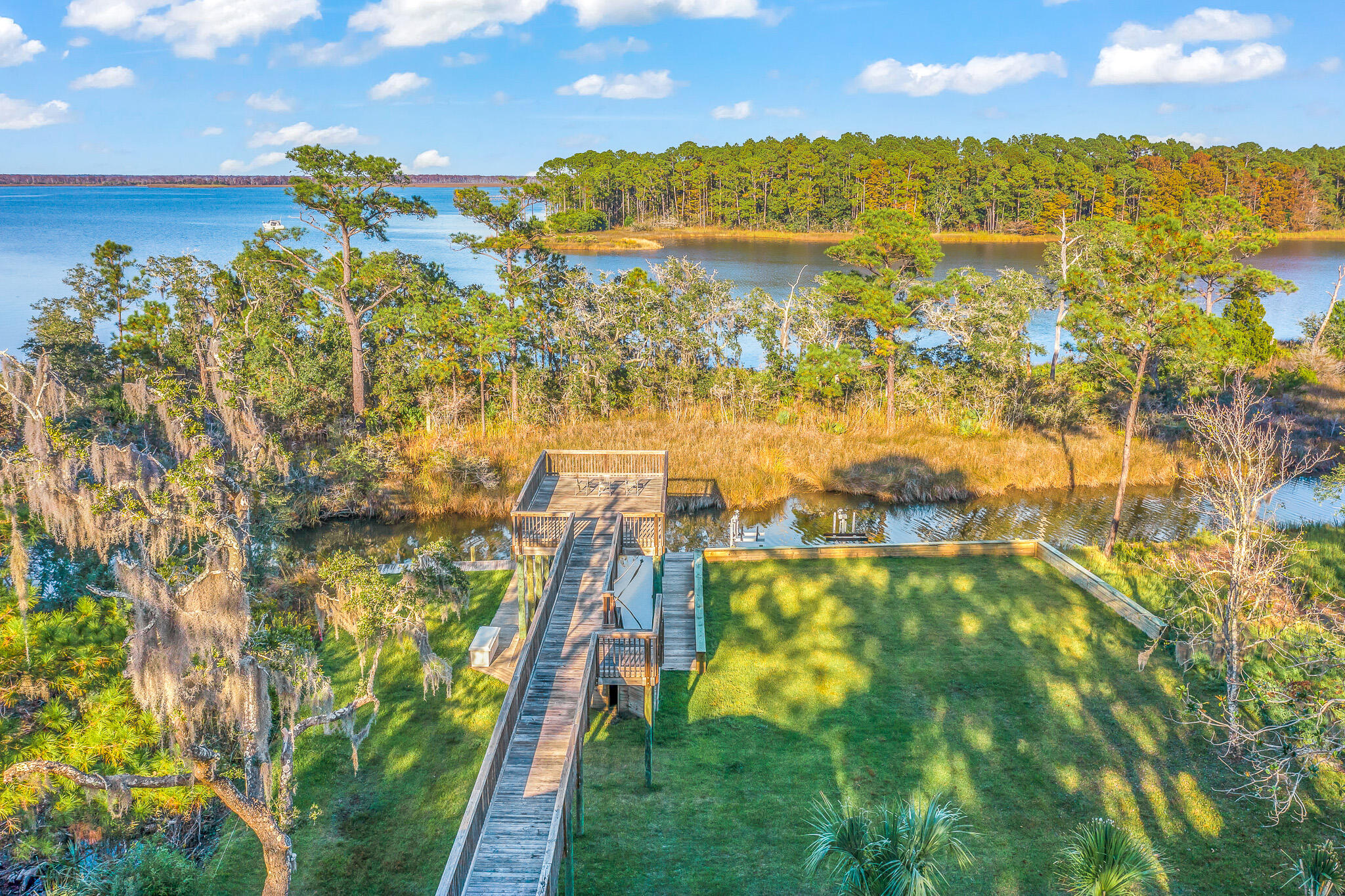 219 E Shallows Drive