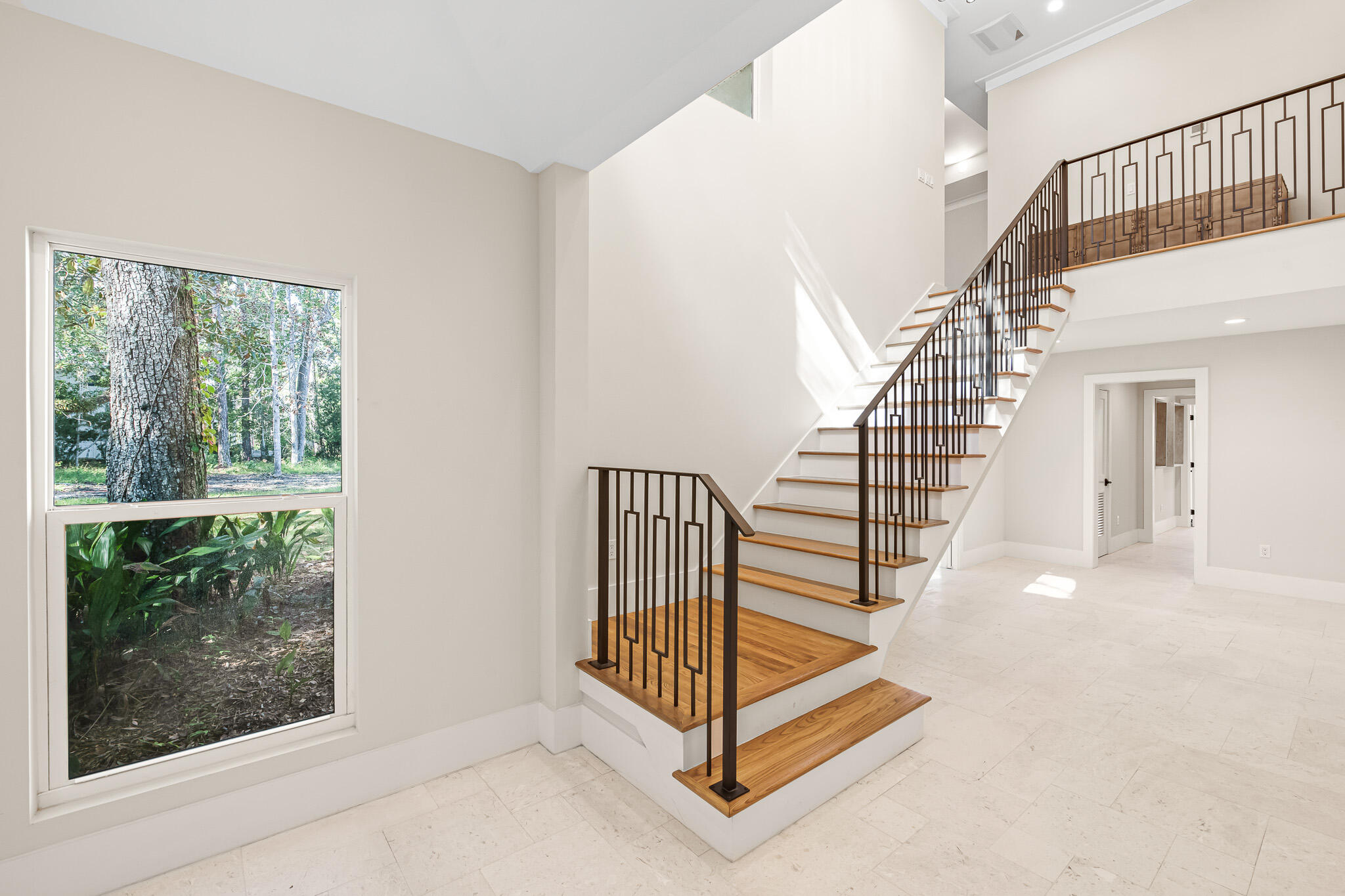 219 E Shallows Drive