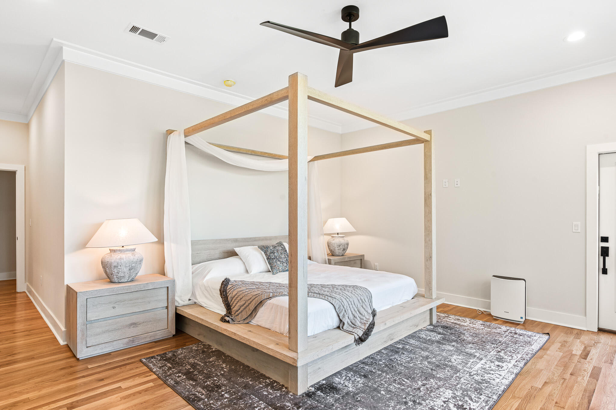 219 E Shallows Drive