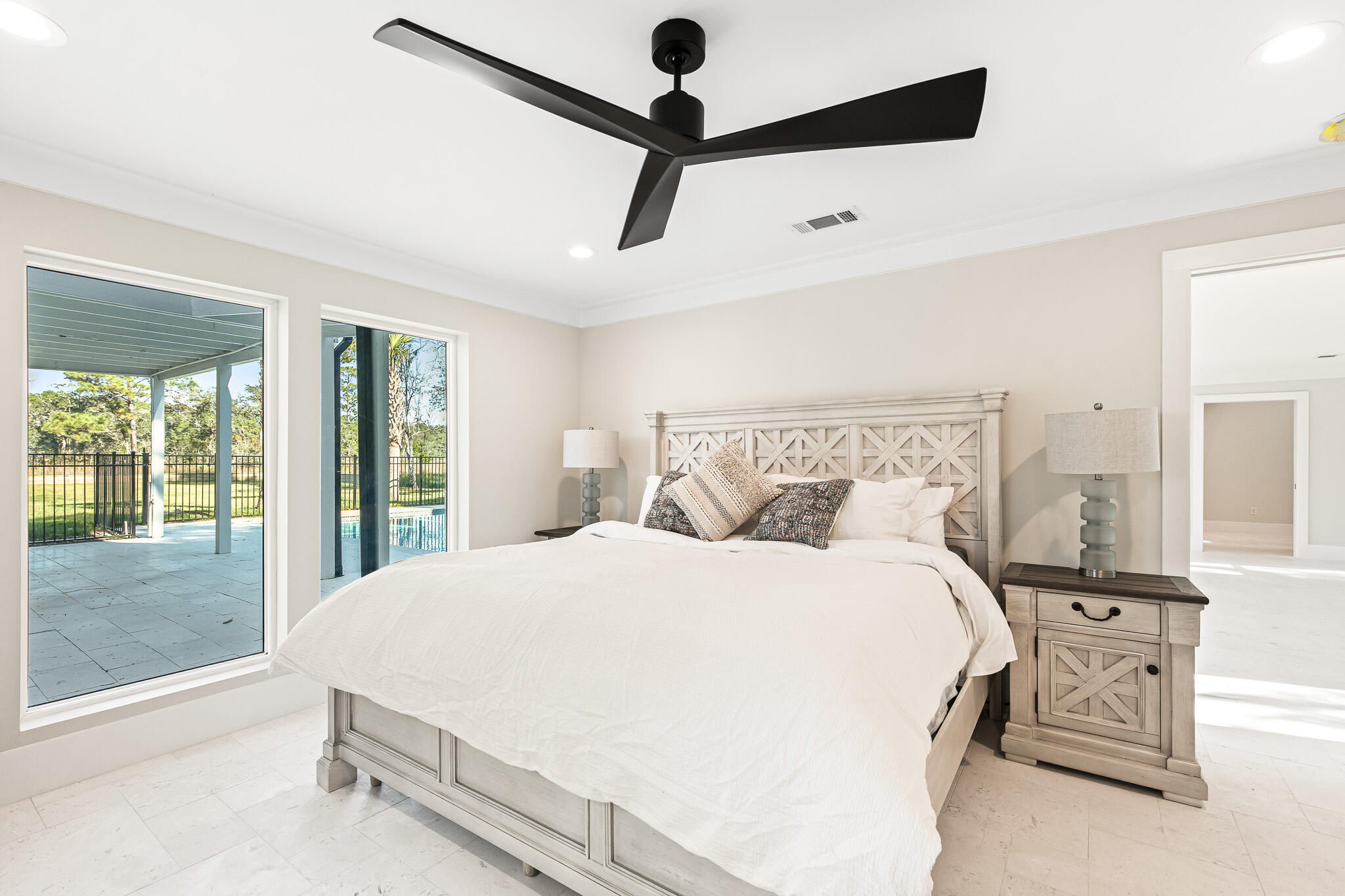 219 E Shallows Drive