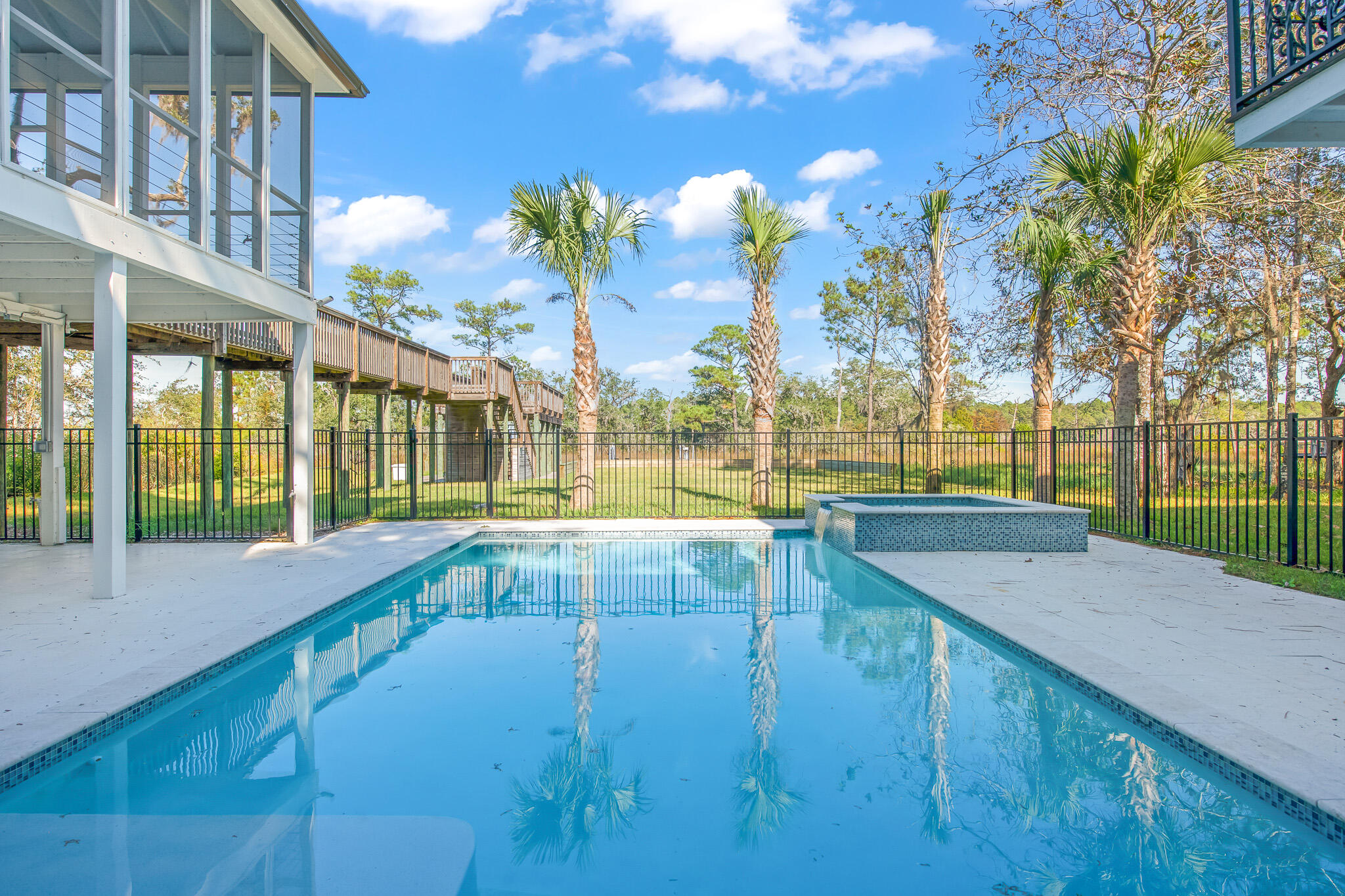 219 E Shallows Drive