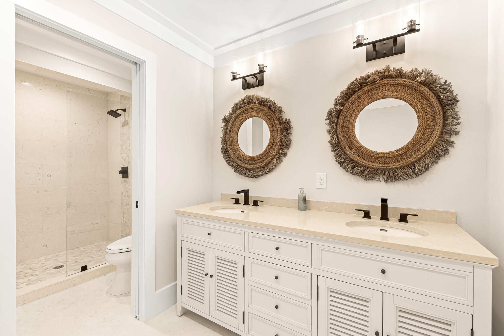 219 E Shallows Drive