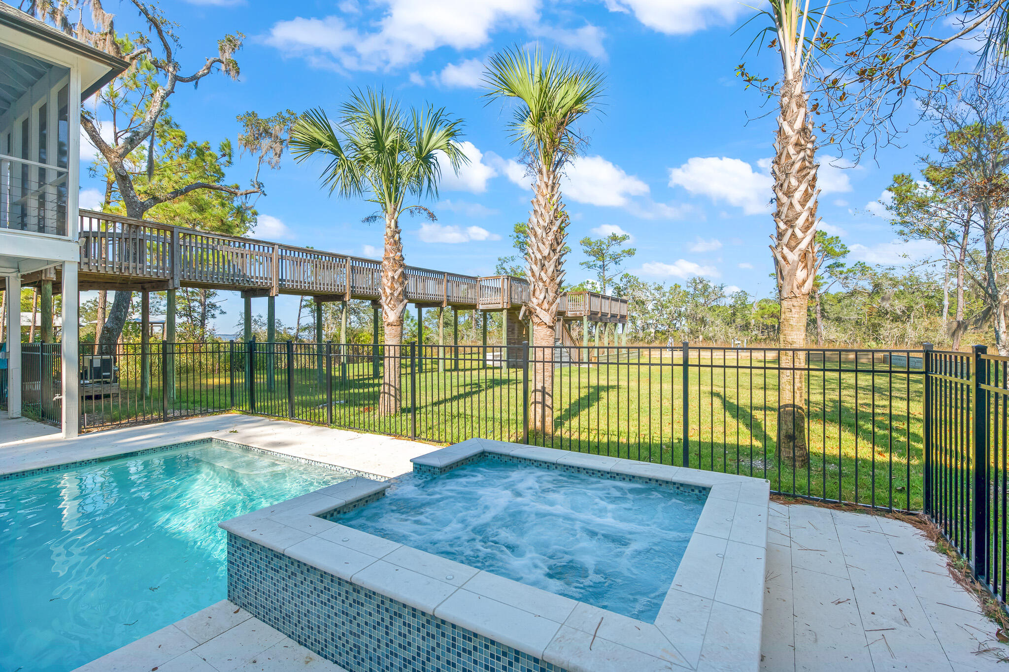 219 E Shallows Drive