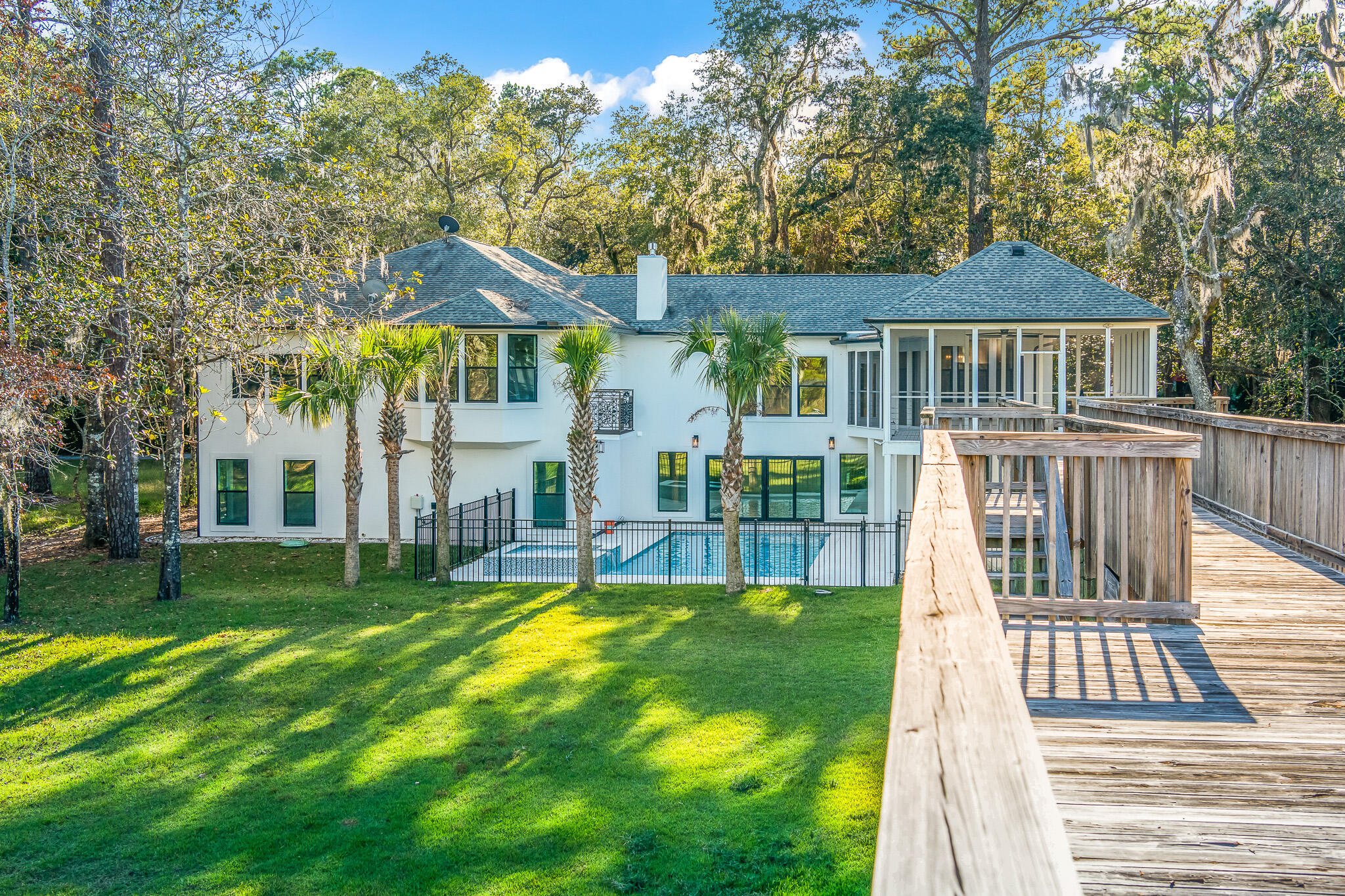 219 E Shallows Drive