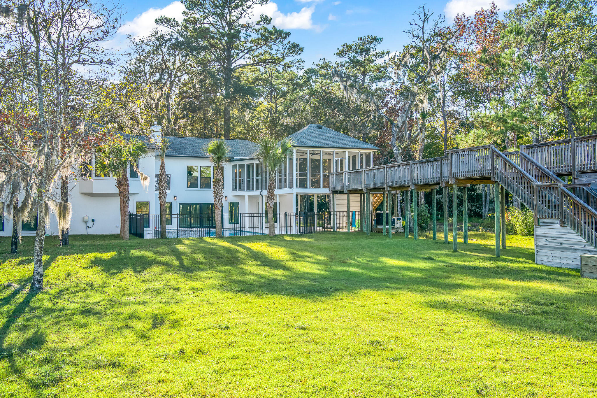 219 E Shallows Drive