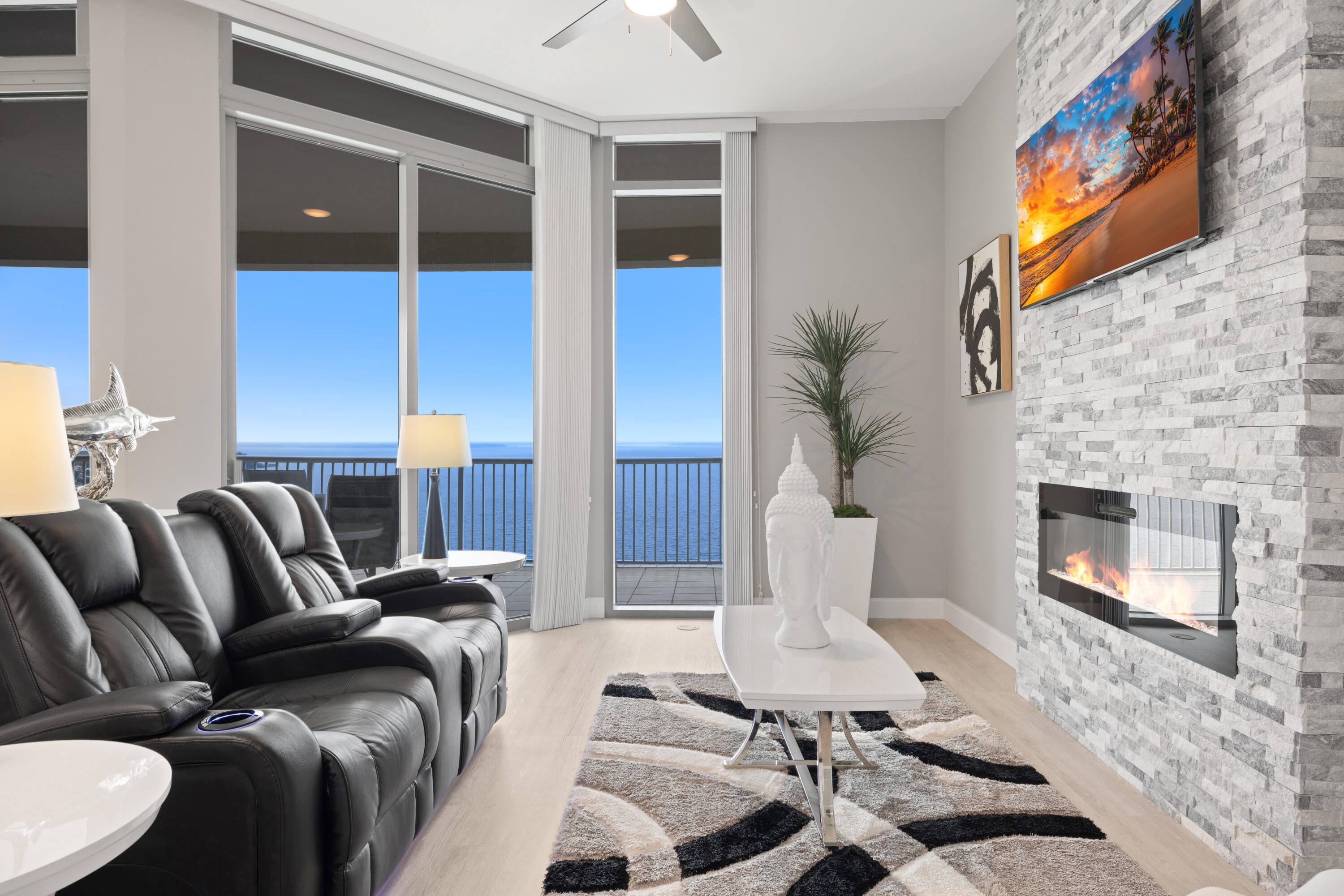 6422 W Highway 98, 1405