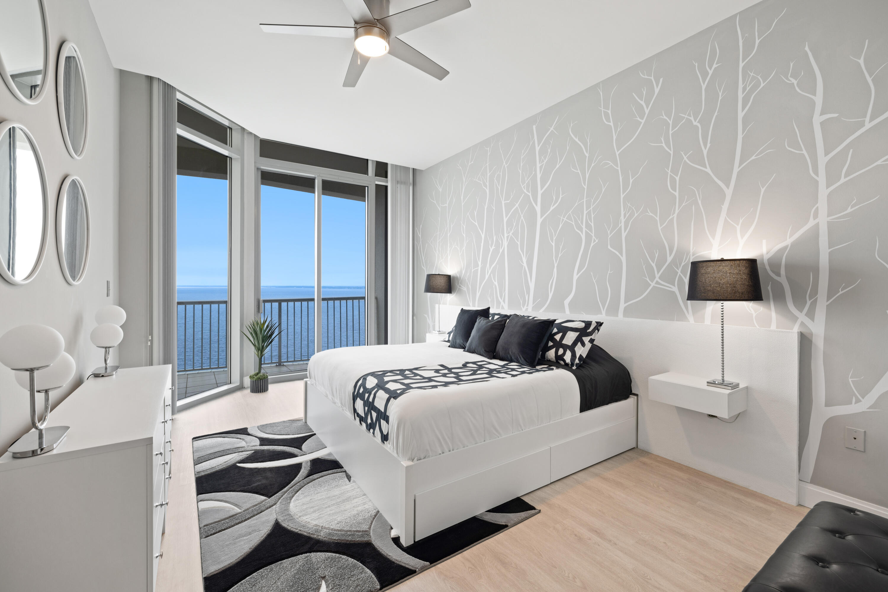 6422 W Highway 98, 1405