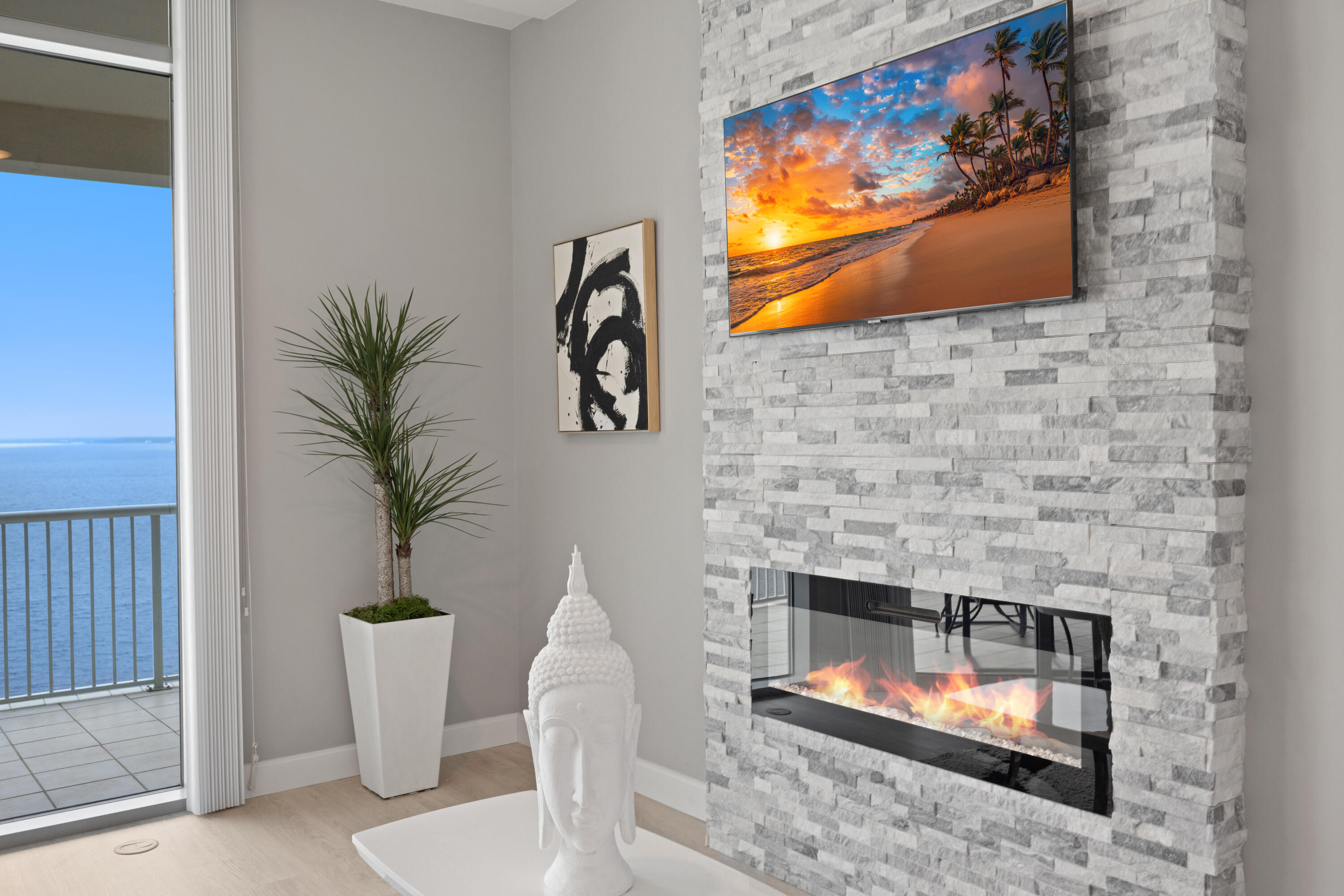 6422 W Highway 98, 1405