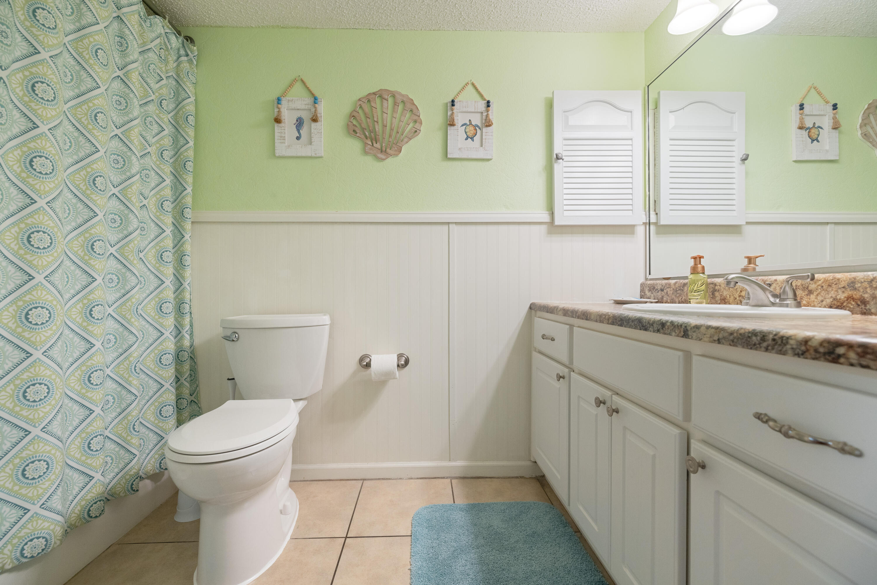 6213 Thomas Drive, 104