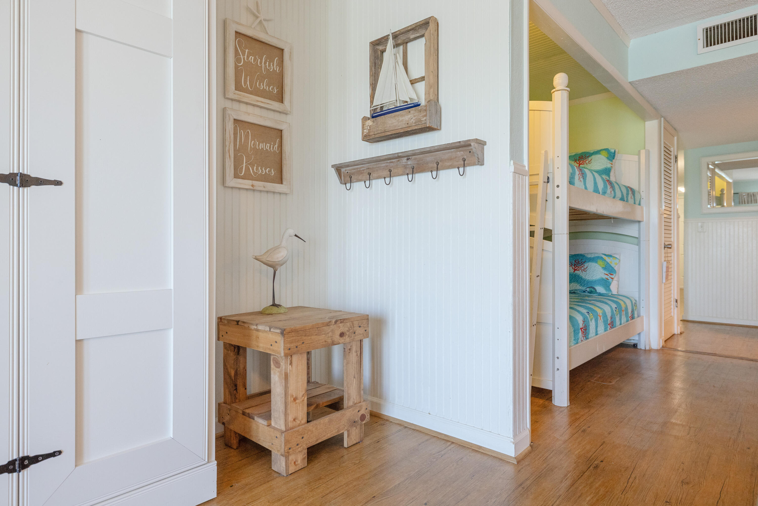 6213 Thomas Drive, 104