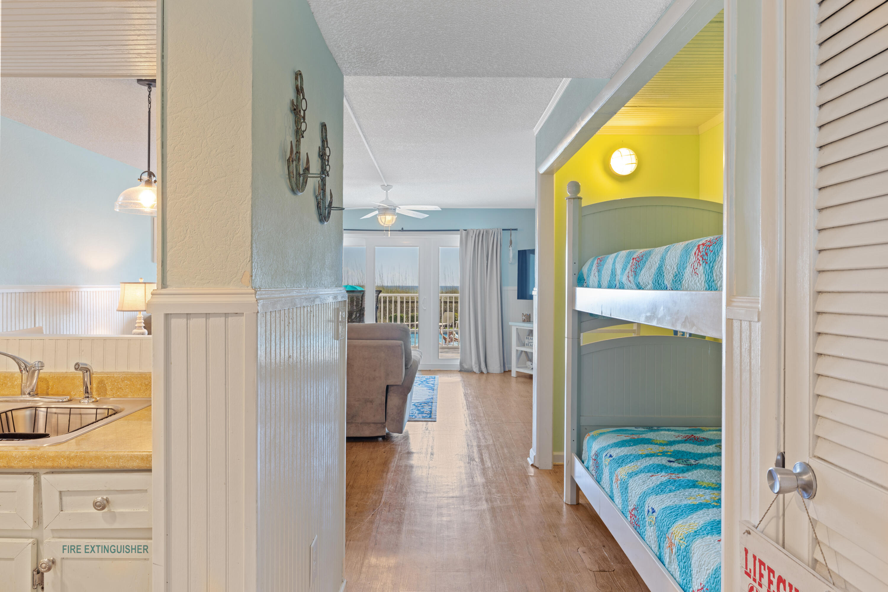 6213 Thomas Drive, 104