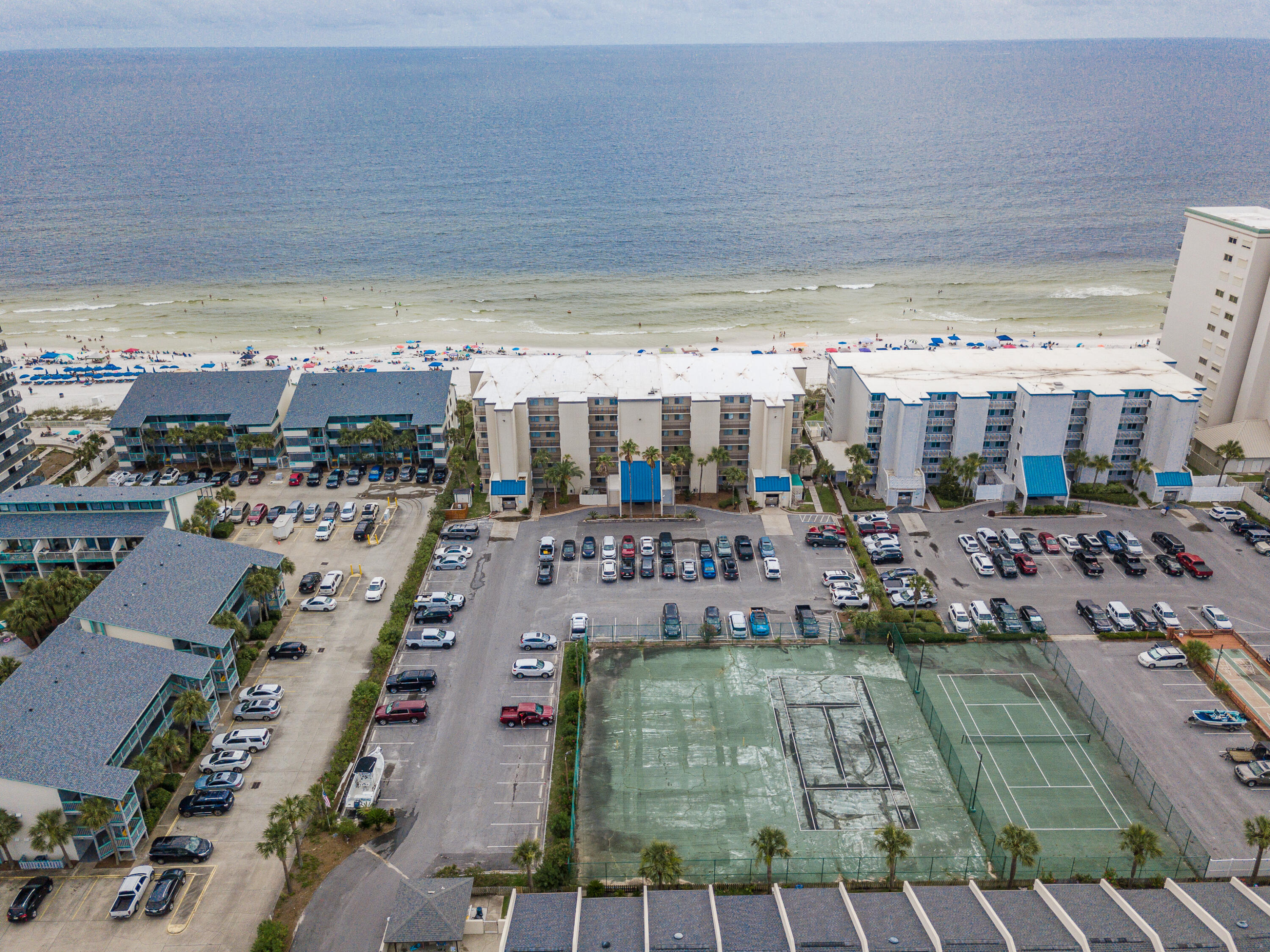 6213 Thomas Drive, 104