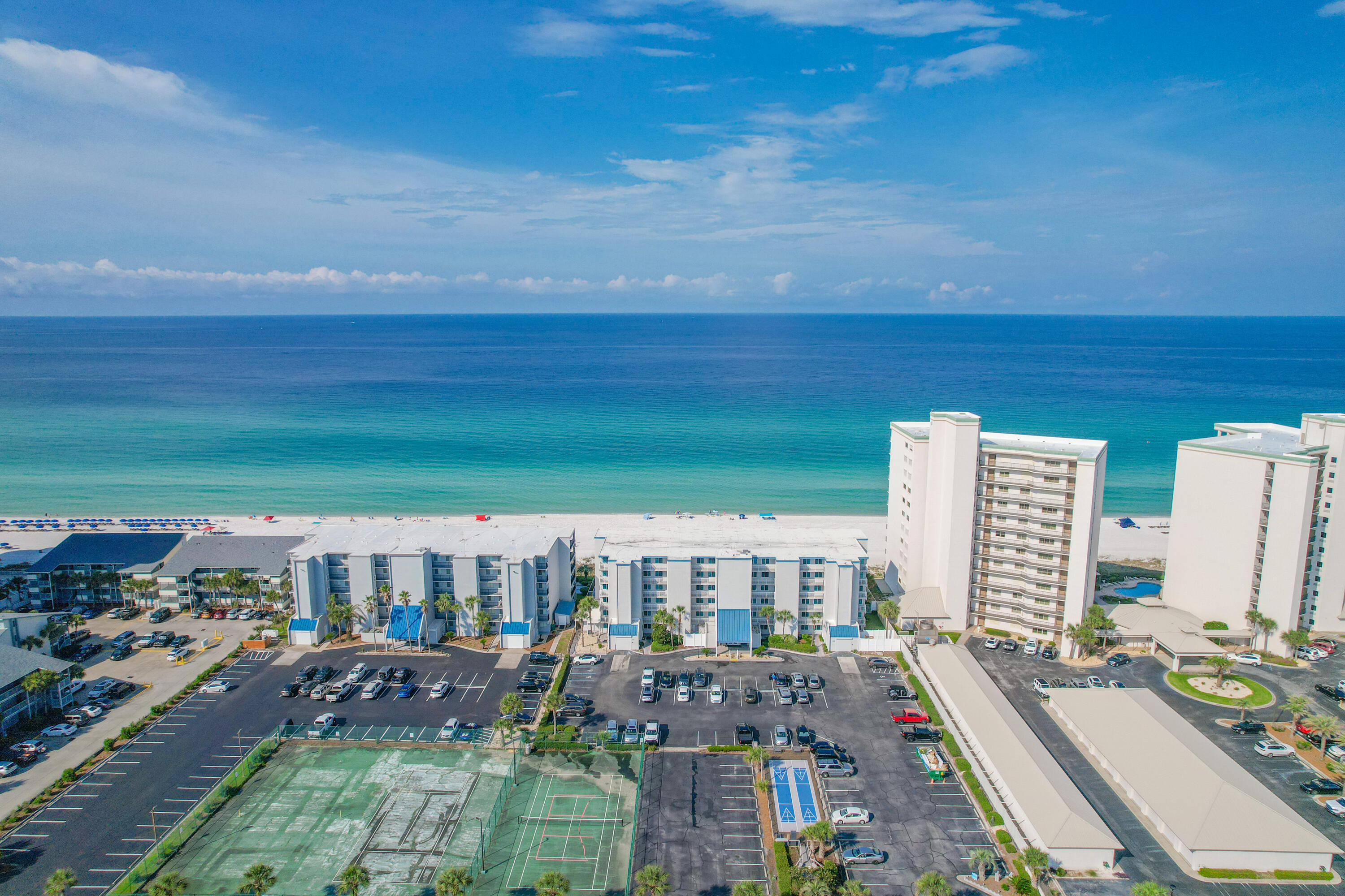 6213 Thomas Drive, 104